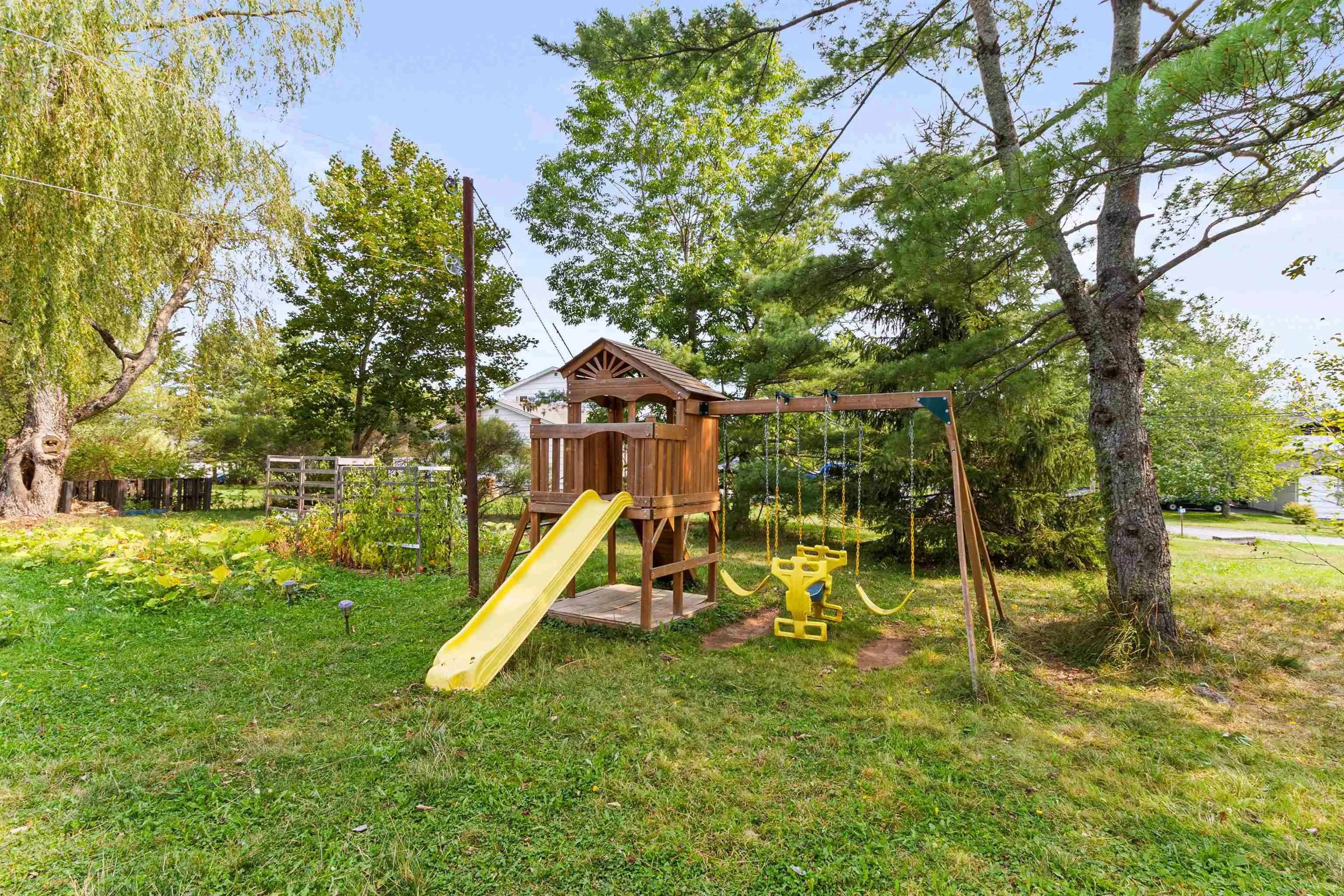 193 2 Highway, Enfield, NS B2T 1C8, 4 Bedrooms Bedrooms, ,2 BathroomsBathrooms,Residential,For Sale,2,202522845