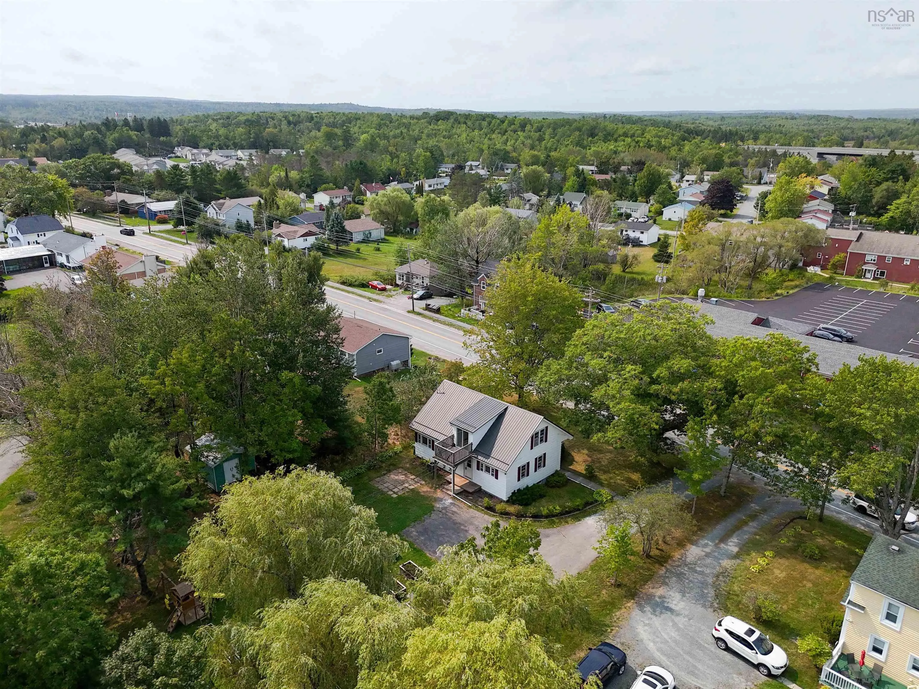 193 2 Highway, Enfield, NS B2T 1C8, 4 Bedrooms Bedrooms, ,2 BathroomsBathrooms,Residential,For Sale,2,202522845