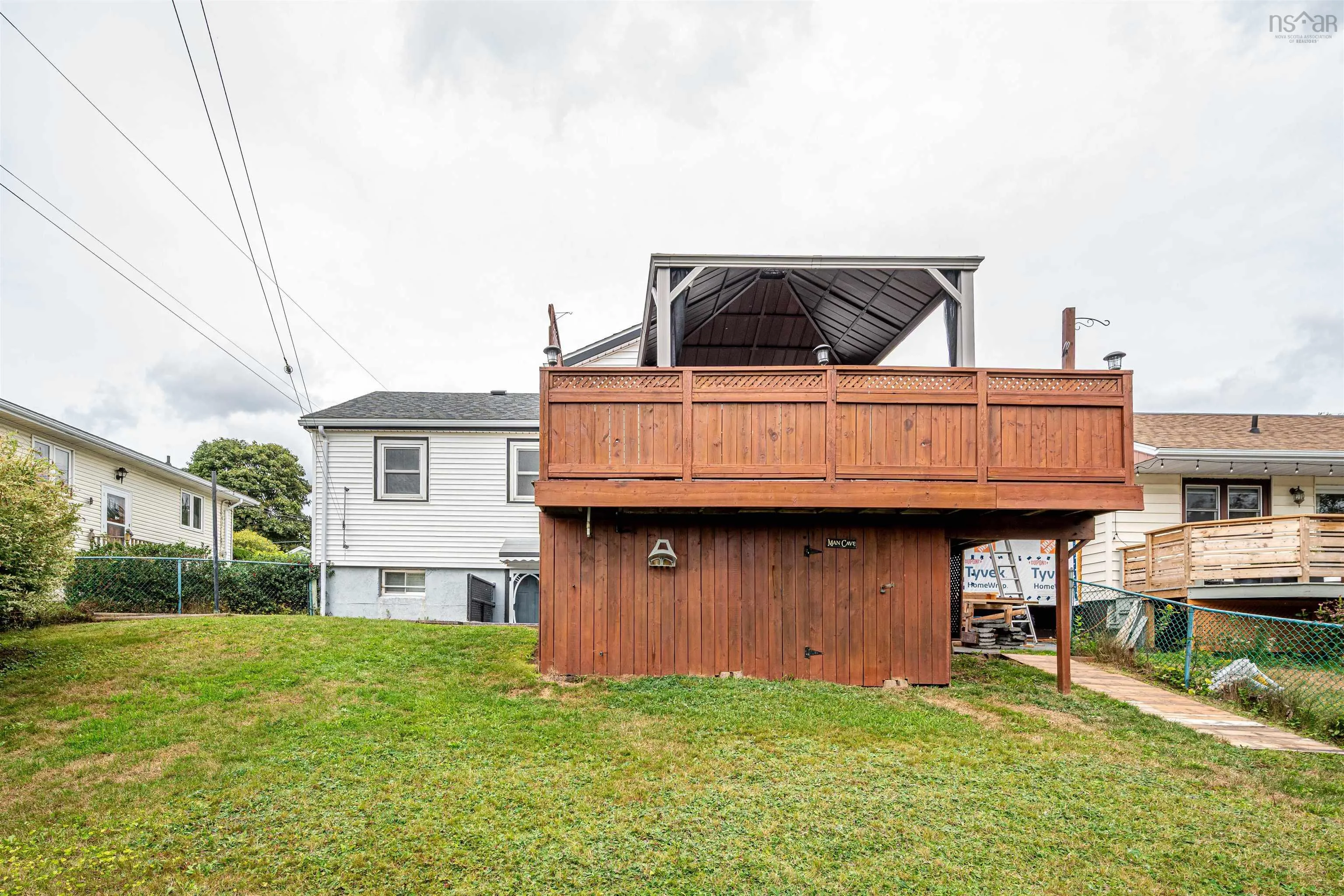 8 Frederick Street, Dartmouth, NS B3A 2C3, 3 Bedrooms Bedrooms, ,2 BathroomsBathrooms,Residential,For Sale,Frederick,202522787