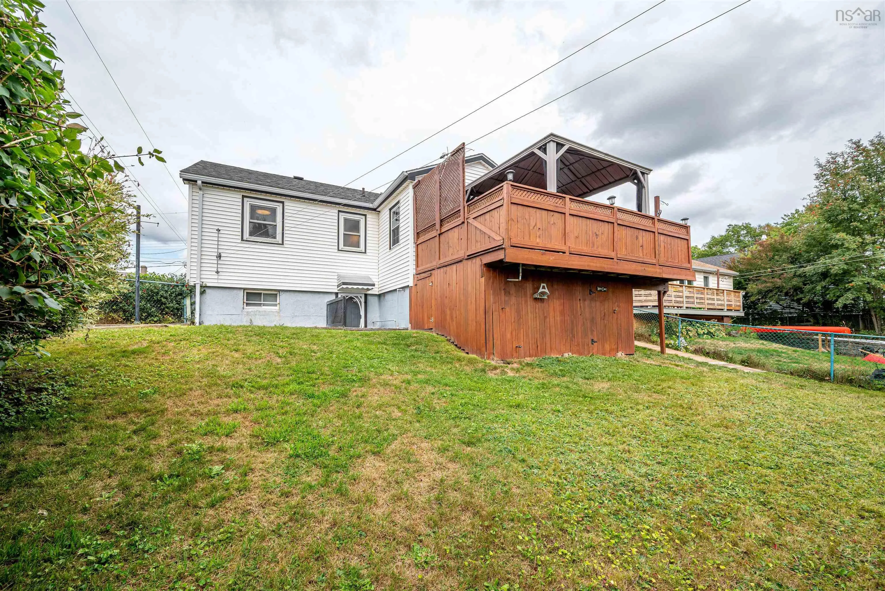 8 Frederick Street, Dartmouth, NS B3A 2C3, 3 Bedrooms Bedrooms, ,2 BathroomsBathrooms,Residential,For Sale,Frederick,202522787