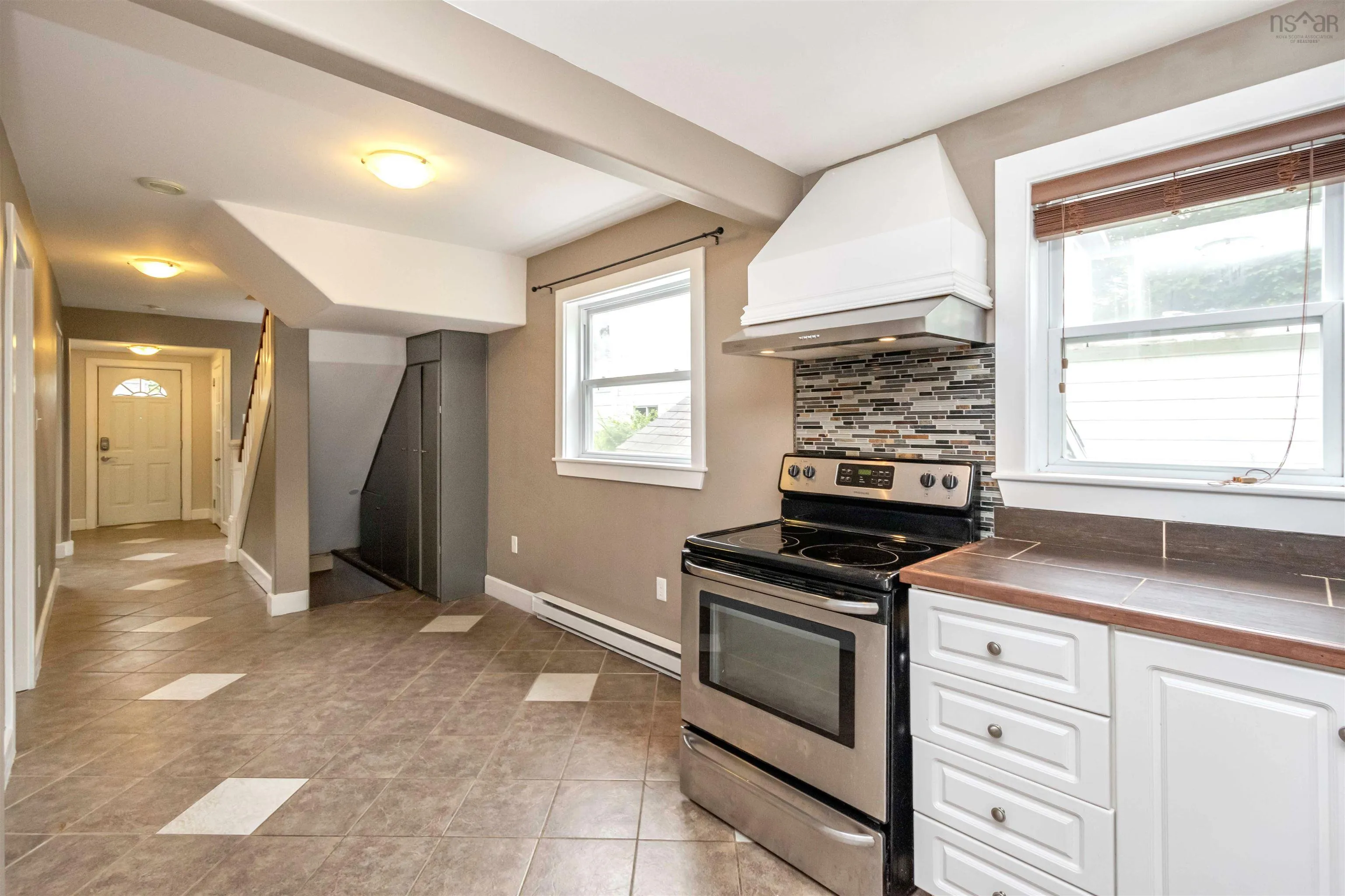 6029 Wells Street, Halifax Peninsula Ns B3k 2m9, 3 Bedrooms Bedrooms, ,2 BathroomsBathrooms,Residential,For Sale,Wells,202507197