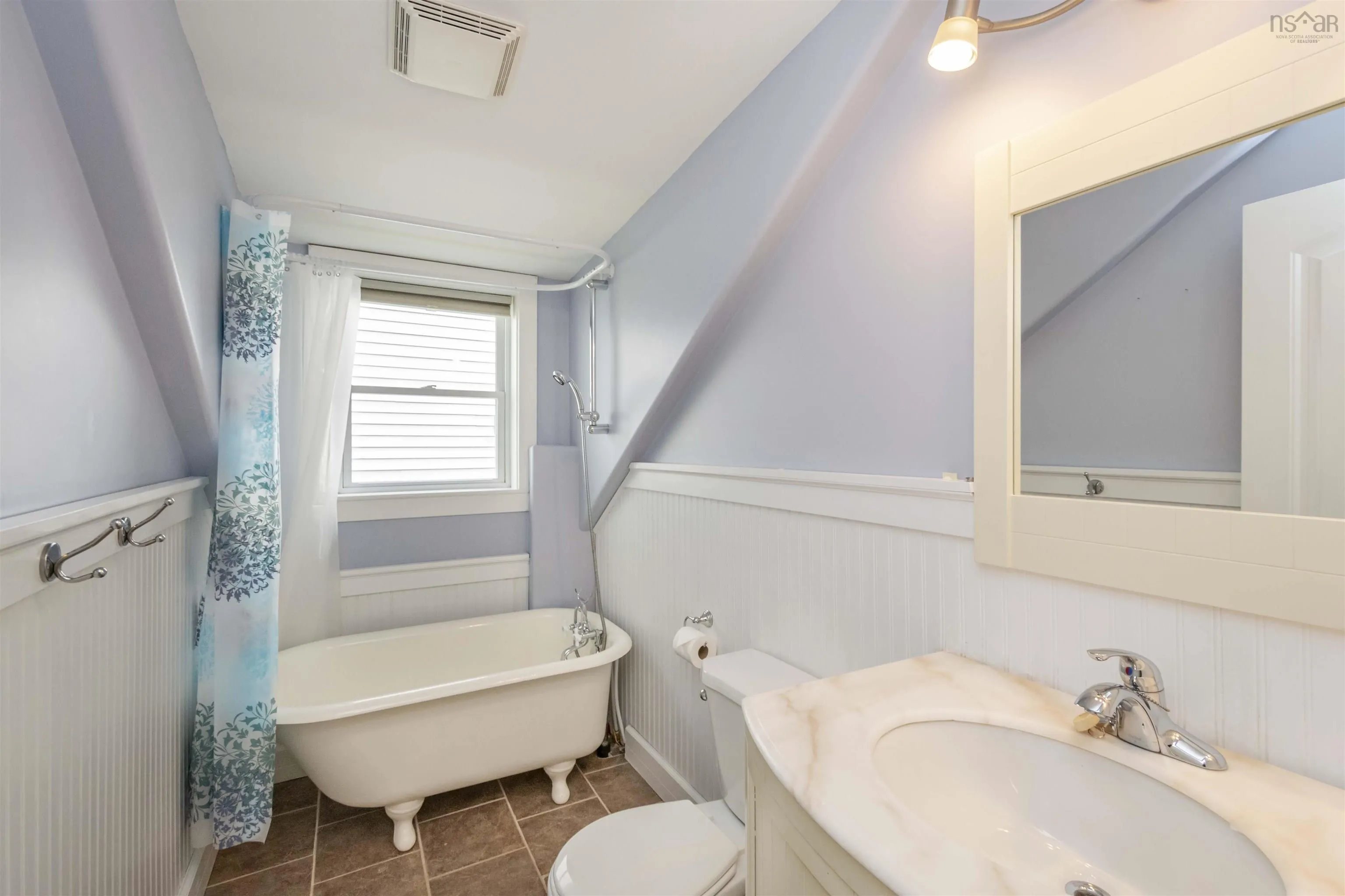 6029 Wells Street, Halifax Peninsula Ns B3k 2m9, 3 Bedrooms Bedrooms, ,2 BathroomsBathrooms,Residential,For Sale,Wells,202507197