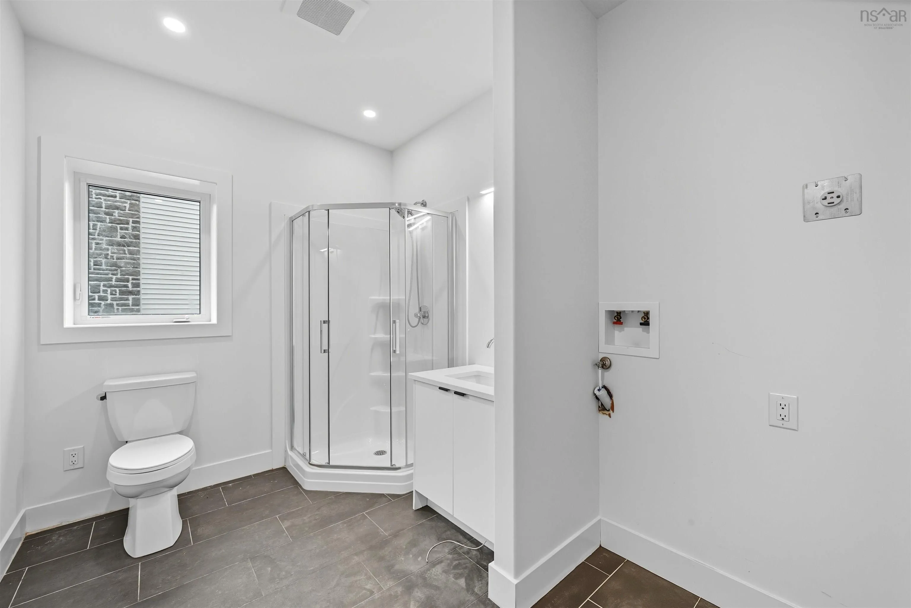 89 Cairnstone Lane, Bedford, NS B4B 2G5, 5 Bedrooms Bedrooms, ,6 BathroomsBathrooms,Residential,For Sale,Cairnstone,202524655