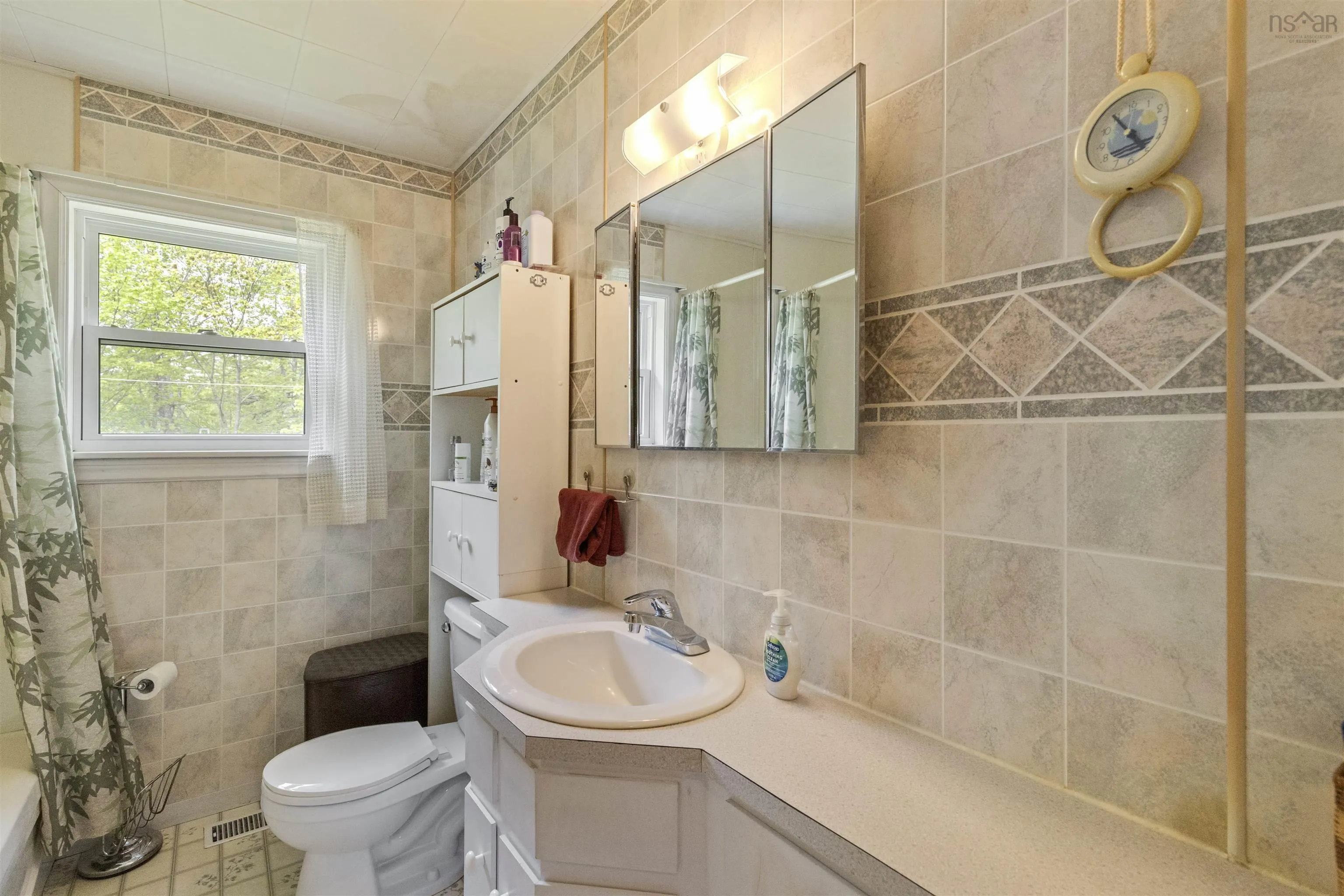 115 School Road, Blockhouse, NS B0J 1E0, 3 Bedrooms Bedrooms, ,2 BathroomsBathrooms,Residential,For Sale,School,202513559
