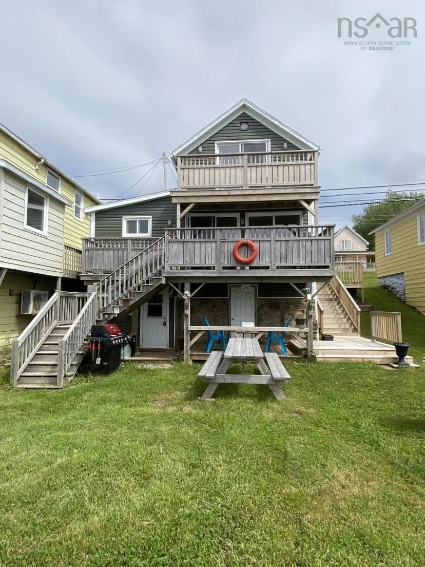 15319 Cabot Trail, Chéticamp, NS B0E 1H0, 4 Bedrooms Bedrooms, ,3 BathroomsBathrooms,Residential,For Sale,Cabot,202513018