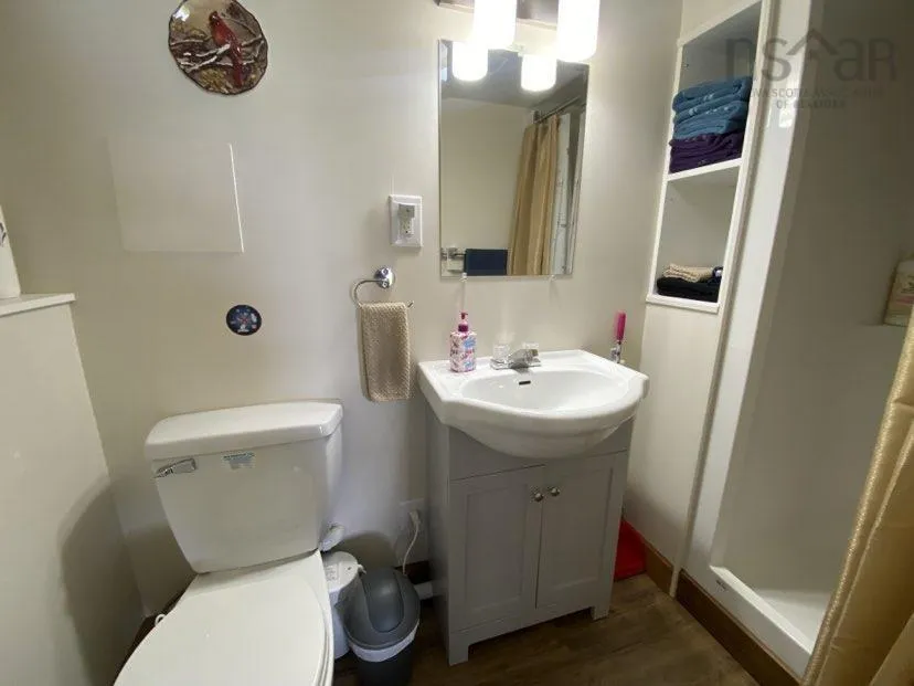 15319 Cabot Trail, Chéticamp, NS B0E 1H0, 4 Bedrooms Bedrooms, ,3 BathroomsBathrooms,Residential,For Sale,Cabot,202513018