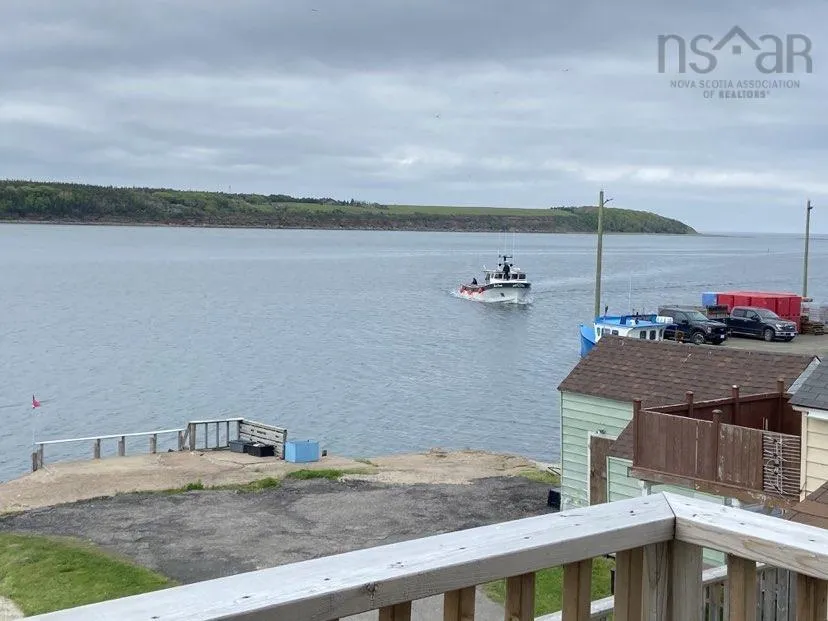 15319 Cabot Trail, Chéticamp, NS B0E 1H0, 4 Bedrooms Bedrooms, ,3 BathroomsBathrooms,Residential,For Sale,Cabot,202513018