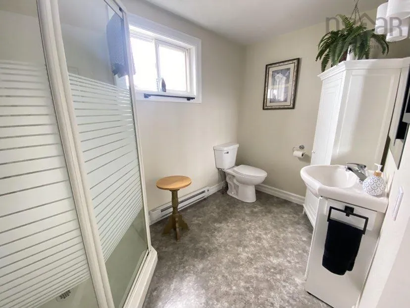 15319 Cabot Trail, Chéticamp, NS B0E 1H0, 4 Bedrooms Bedrooms, ,3 BathroomsBathrooms,Residential,For Sale,Cabot,202513018