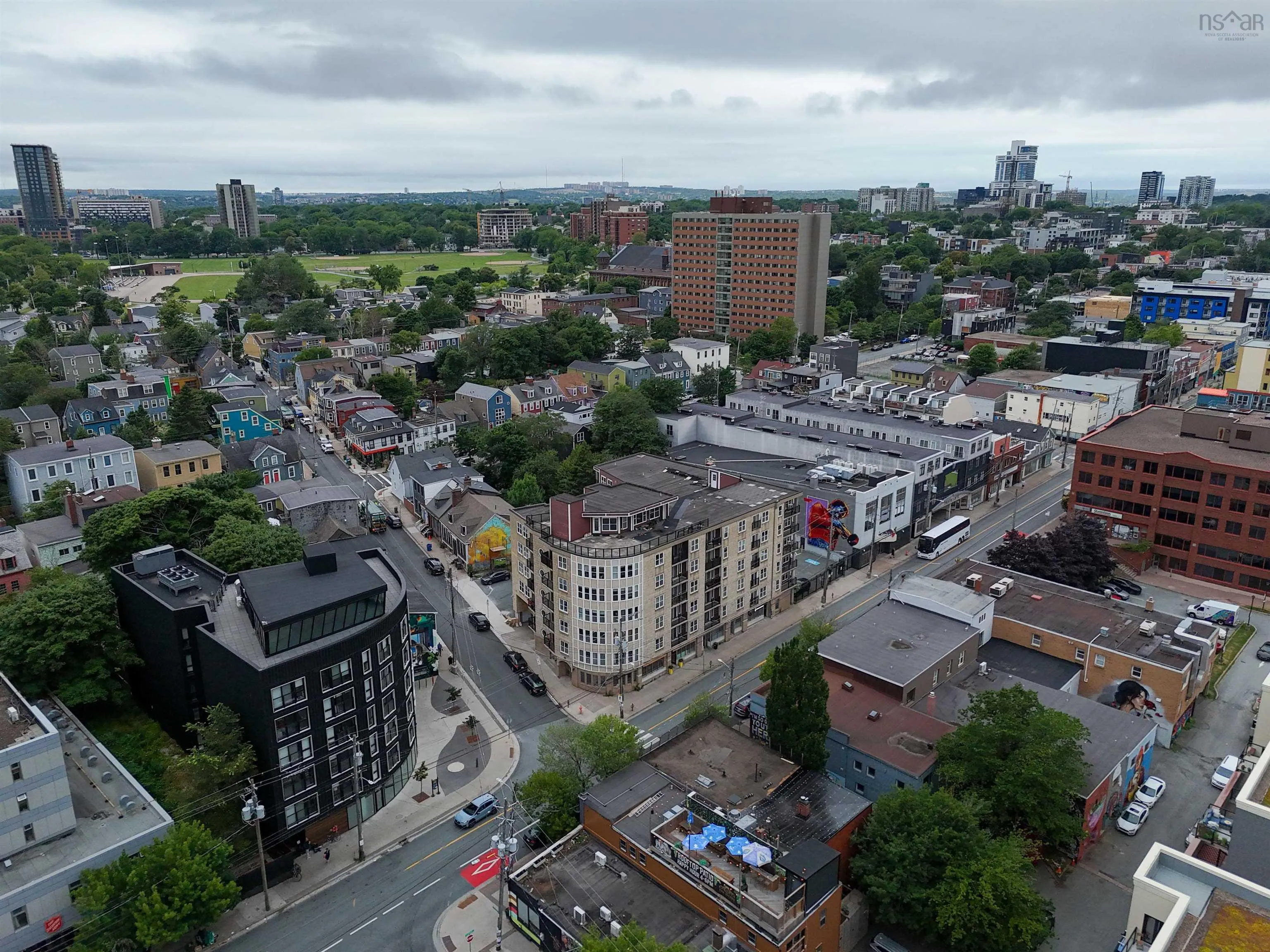 204-5505 Falkland Street, Halifax, NS B3K 0C3, 1 Bedroom Bedrooms, ,1 BathroomBathrooms,Residential,For Sale,Falkland,202517920