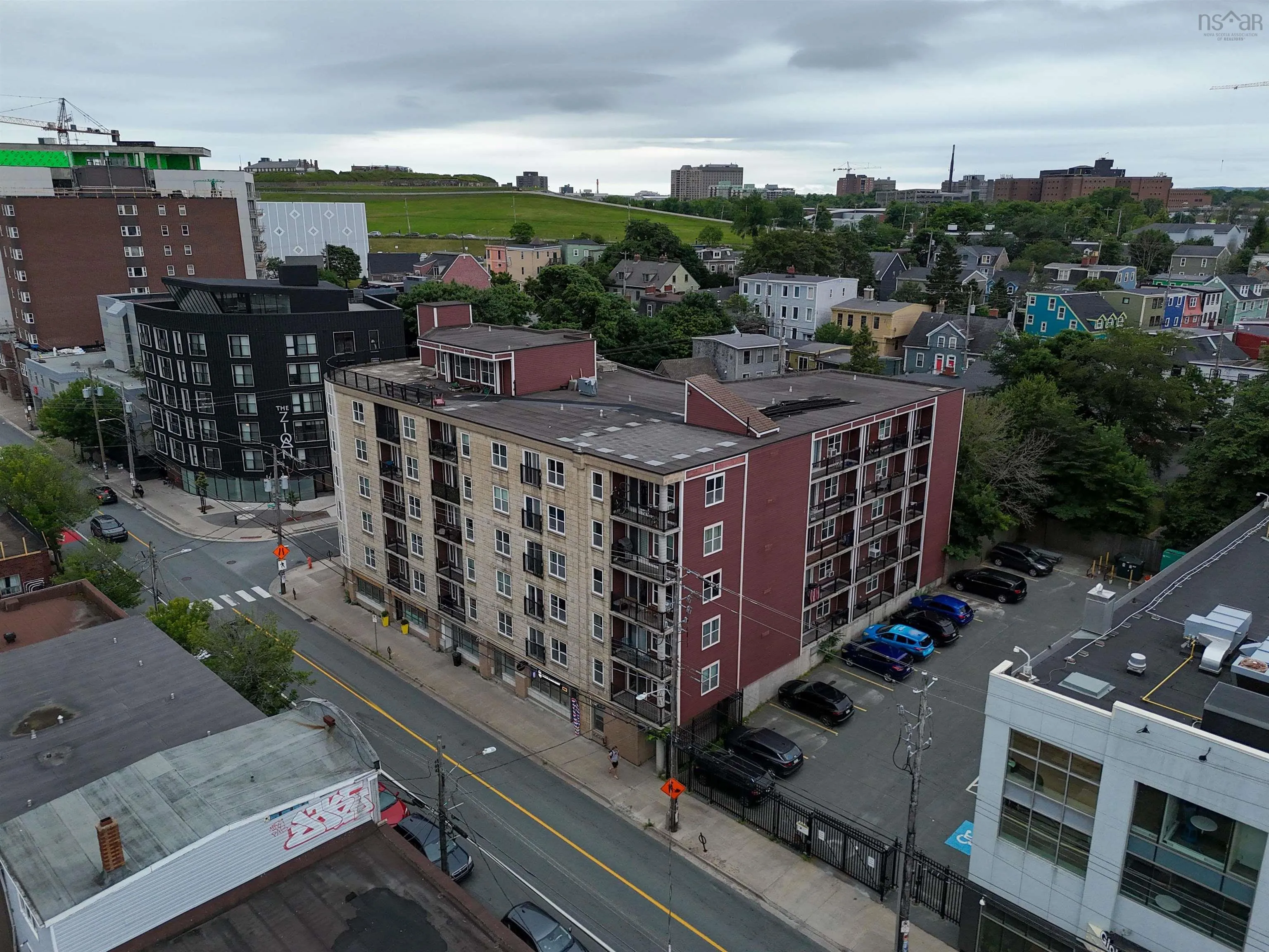 204-5505 Falkland Street, Halifax, NS B3K 0C3, 1 Bedroom Bedrooms, ,1 BathroomBathrooms,Residential,For Sale,Falkland,202517920