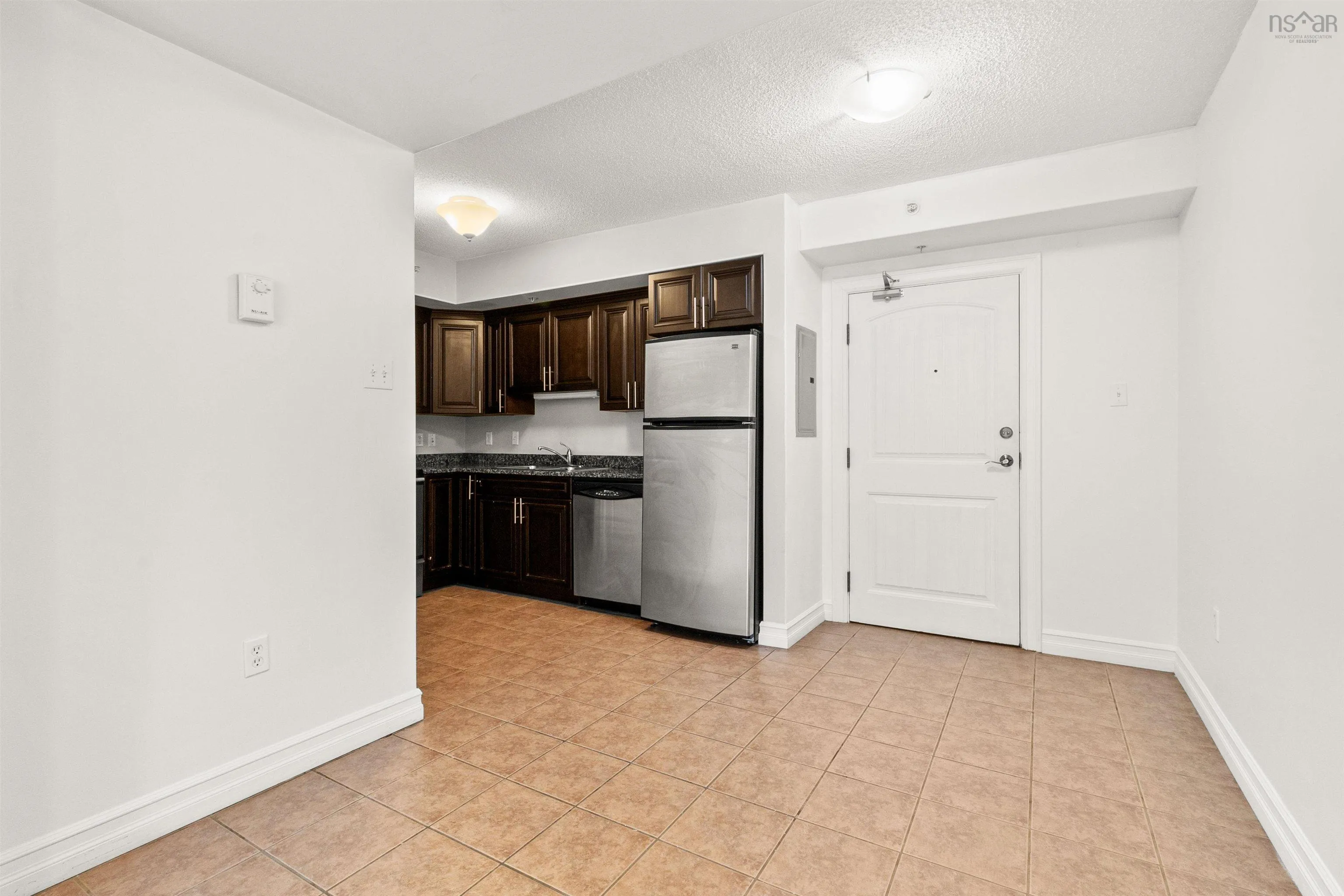 204-5505 Falkland Street, Halifax, NS B3K 0C3, 1 Bedroom Bedrooms, ,1 BathroomBathrooms,Residential,For Sale,Falkland,202517920