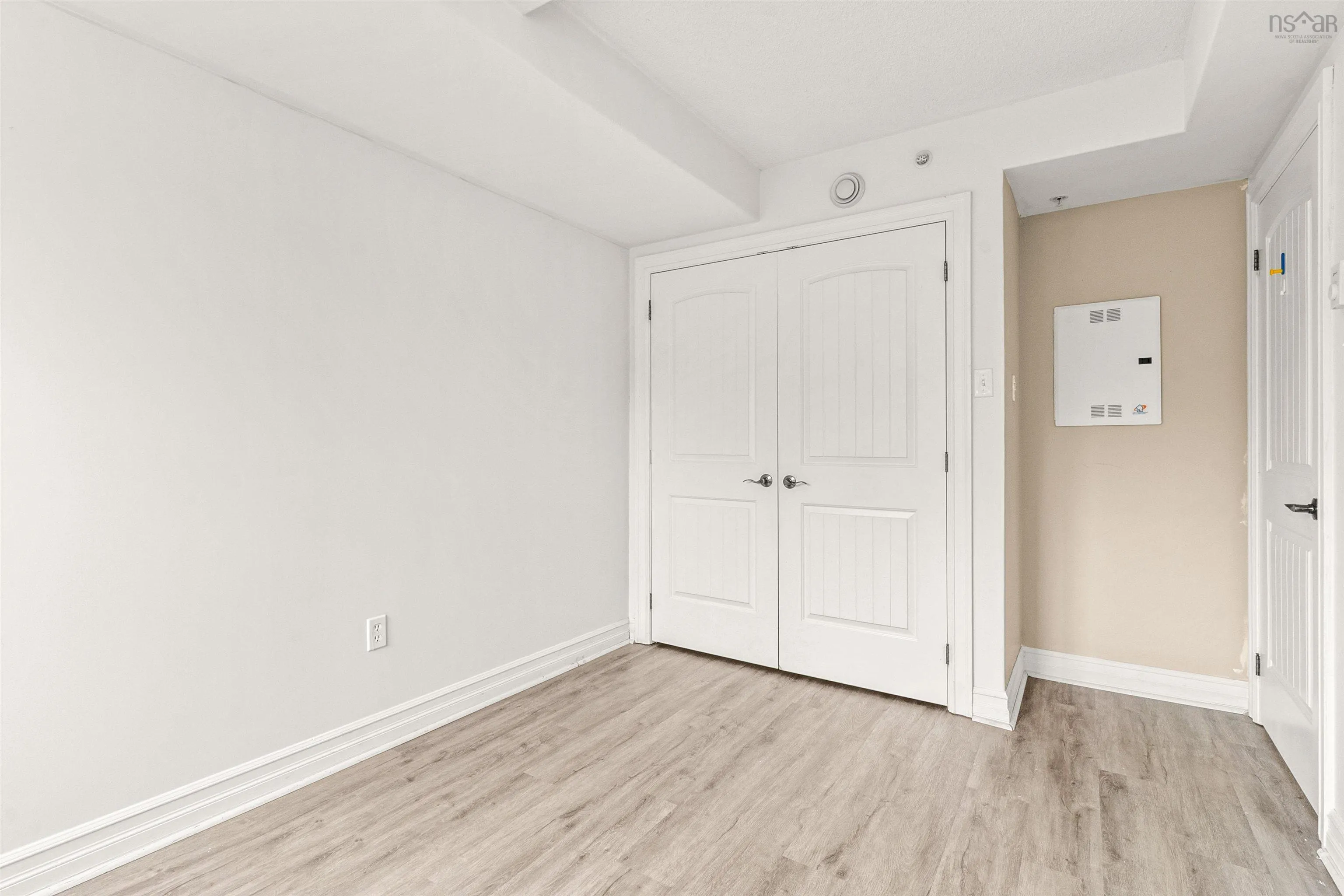 204-5505 Falkland Street, Halifax, NS B3K 0C3, 1 Bedroom Bedrooms, ,1 BathroomBathrooms,Residential,For Sale,Falkland,202517920