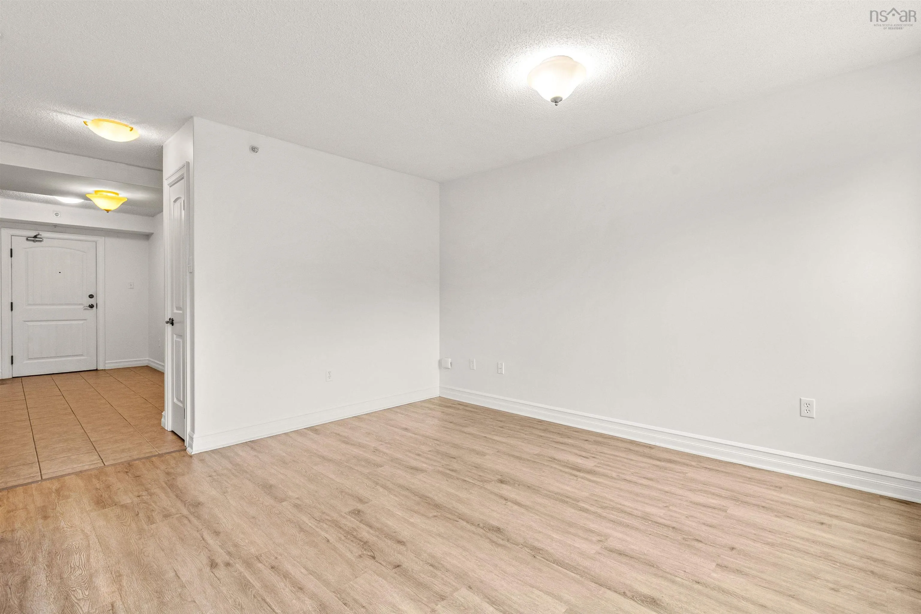 204-5505 Falkland Street, Halifax, NS B3K 0C3, 1 Bedroom Bedrooms, ,1 BathroomBathrooms,Residential,For Sale,Falkland,202517920