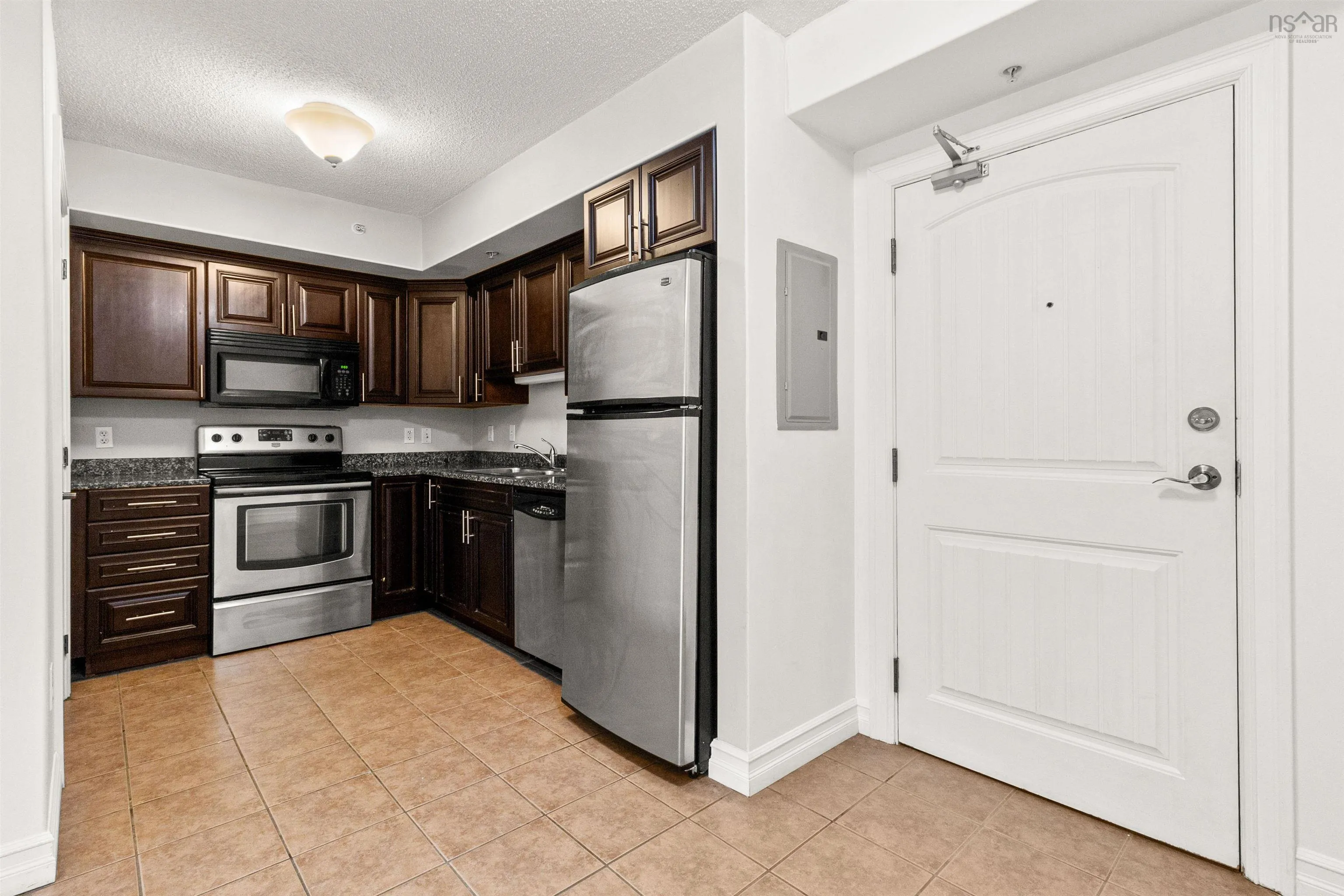 204-5505 Falkland Street, Halifax, NS B3K 0C3, 1 Bedroom Bedrooms, ,1 BathroomBathrooms,Residential,For Sale,Falkland,202517920