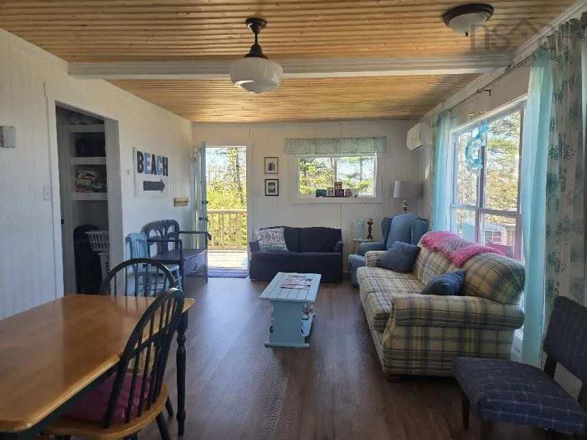 99 Red Cliff Drive, Seafoam Ns B0k 1n0, 3 Bedrooms Bedrooms, ,1 BathroomBathrooms,Residential,For Sale,Red Cliff,202504991