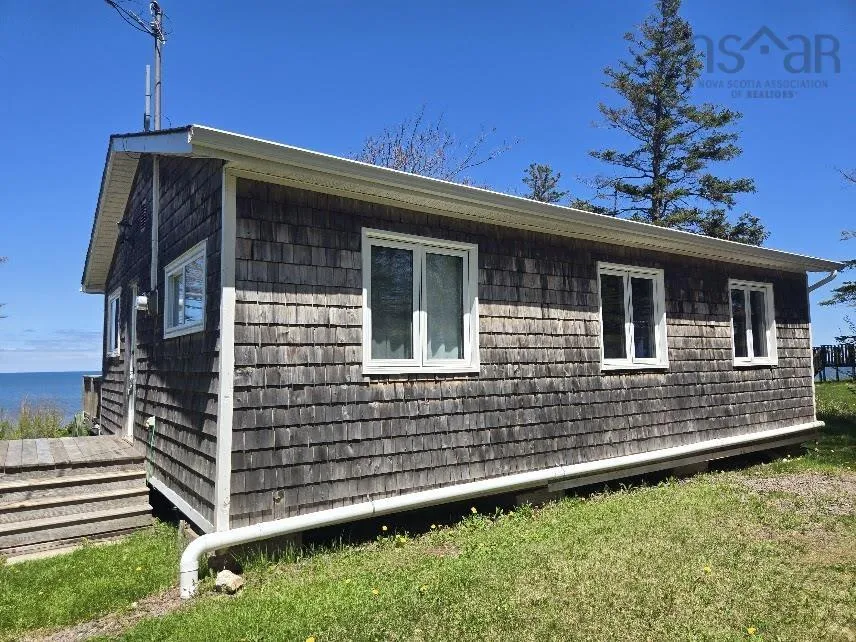 99 Red Cliff Drive, Seafoam Ns B0k 1n0, 3 Bedrooms Bedrooms, ,1 BathroomBathrooms,Residential,For Sale,Red Cliff,202504991