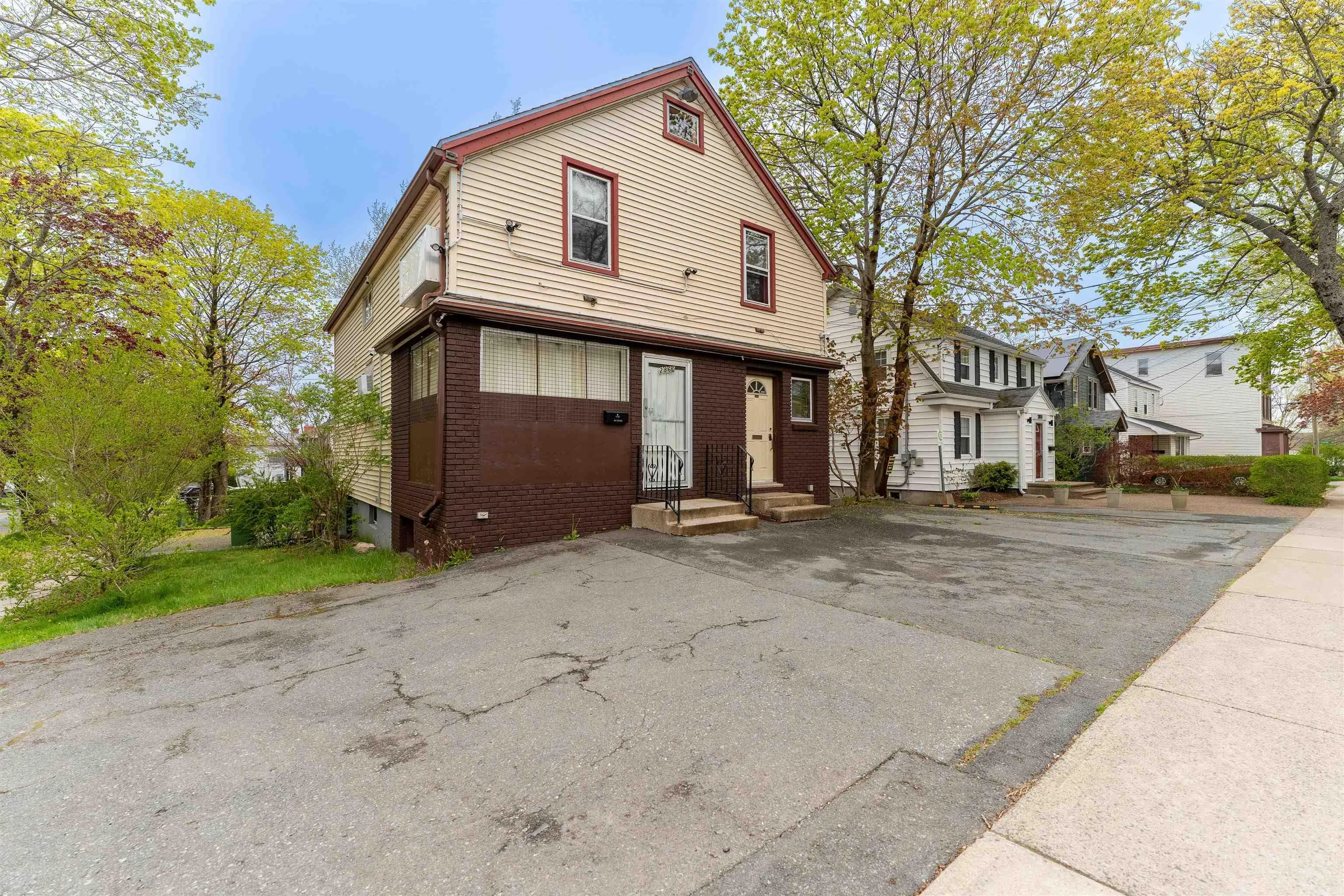 2860 Oxford Street, Halifax Peninsula Ns B3l 2v8, 3 Bedrooms Bedrooms, ,Residential Income,For Sale,Oxford,202505893