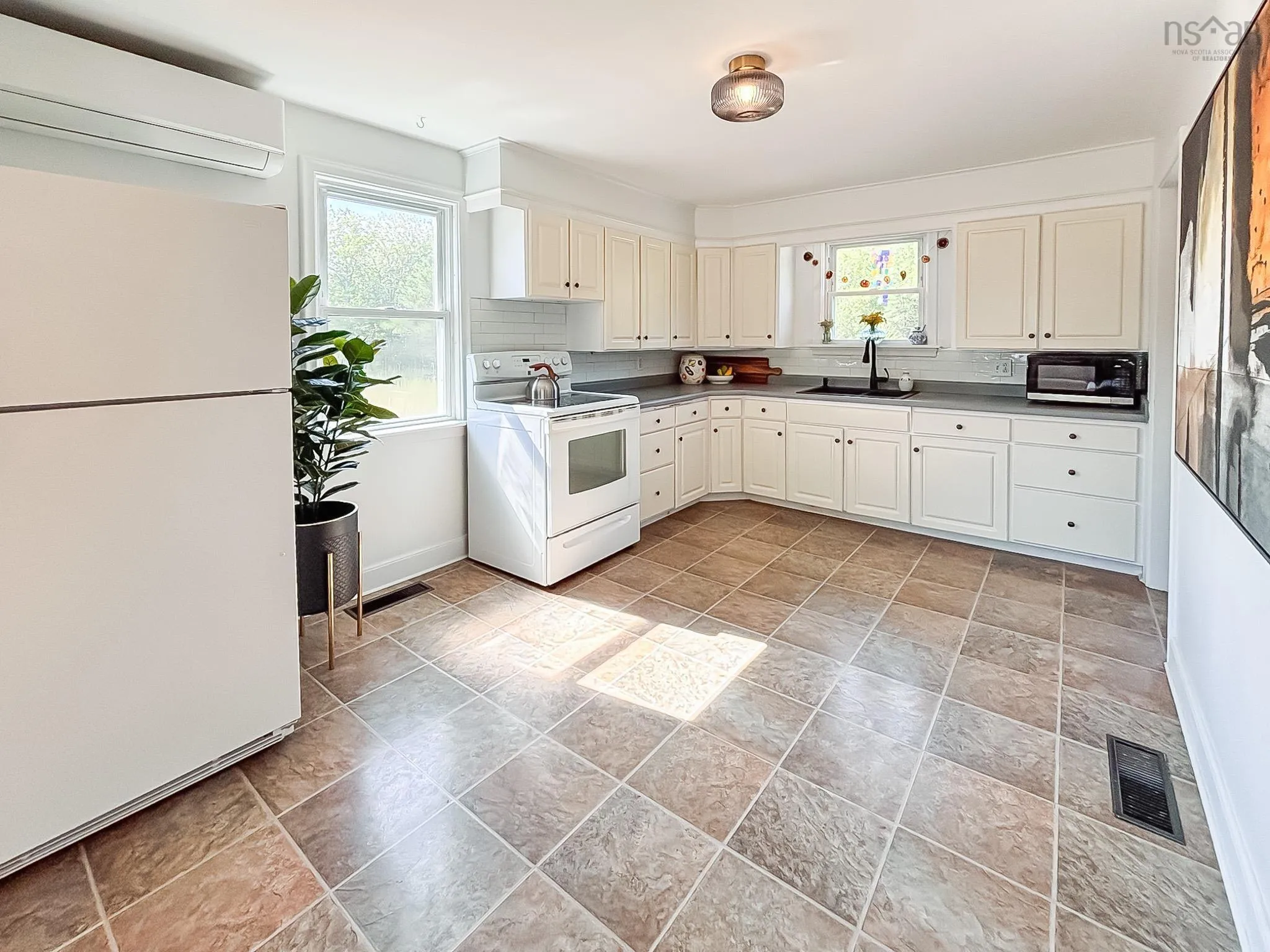 11407 Highway 3, Centre, NS B0J 2C0, 3 Bedrooms Bedrooms, ,1 BathroomBathrooms,Residential,For Sale,Highway 3,202520853