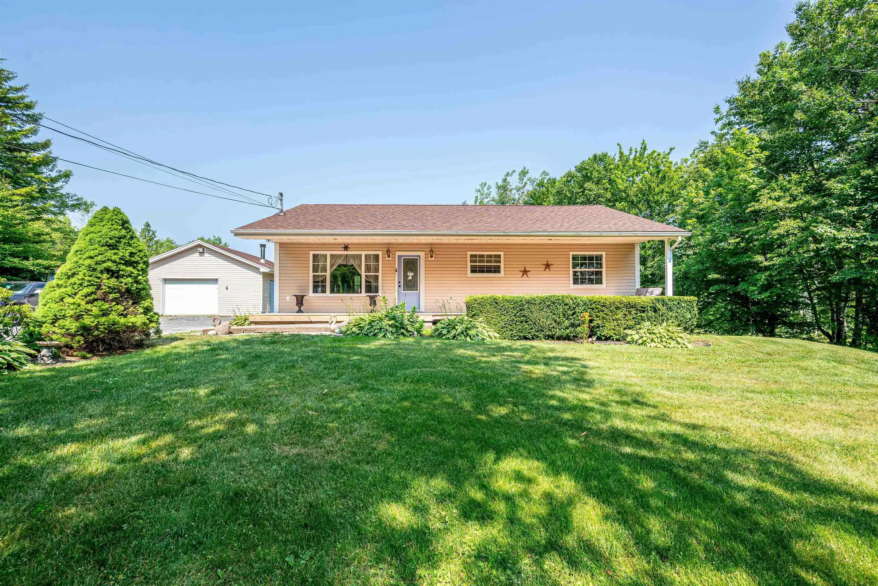 35 Snowberry Court, Middle Sackville, NS B4E 3H6, 3 Bedrooms Bedrooms, ,3 BathroomsBathrooms,Residential,For Sale,Snowberry,202517907