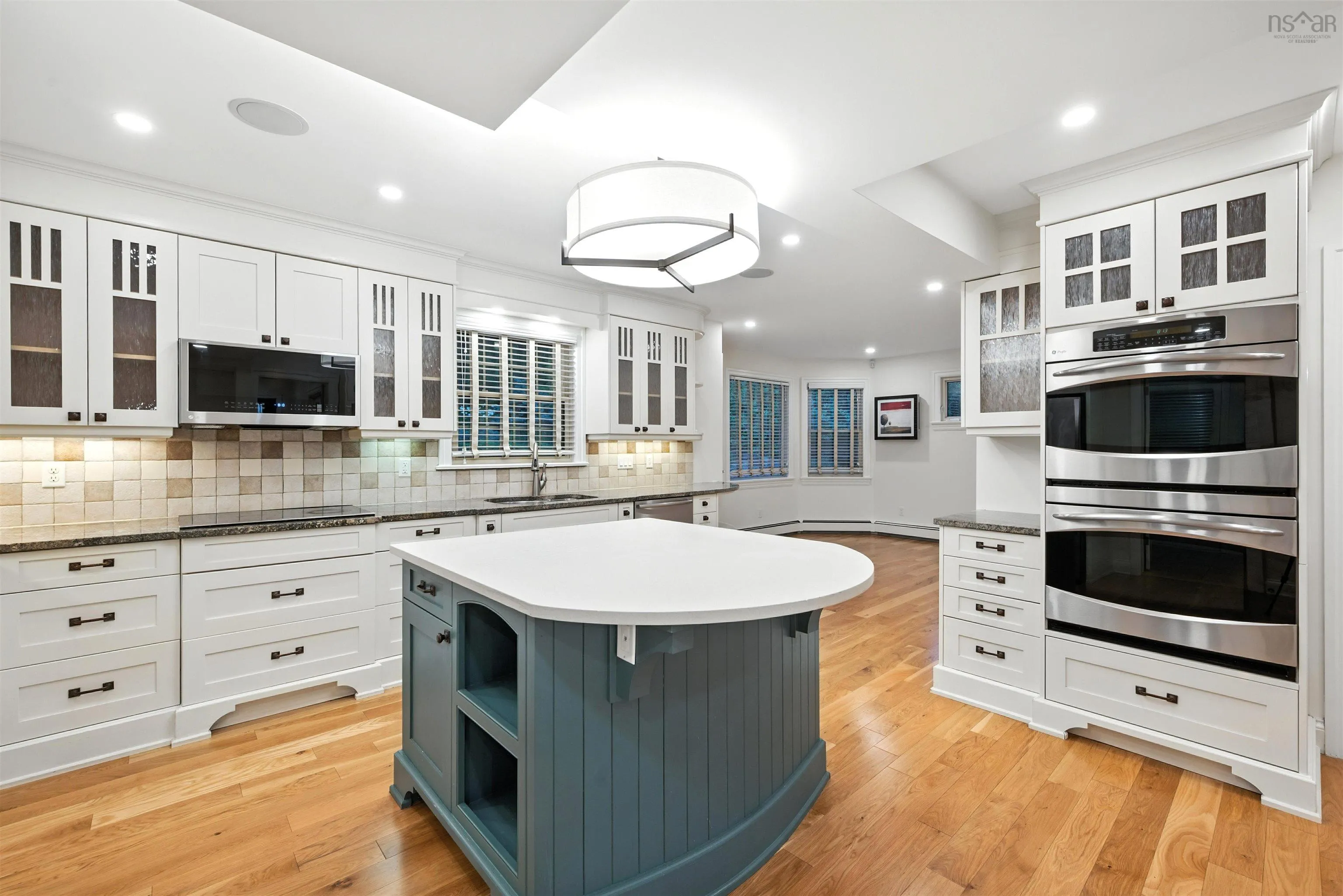 1111 Rockcliffe Street, Halifax, NS B3H 3Y7, 4 Bedrooms Bedrooms, ,4 BathroomsBathrooms,Residential,For Sale,Rockcliffe,202517596