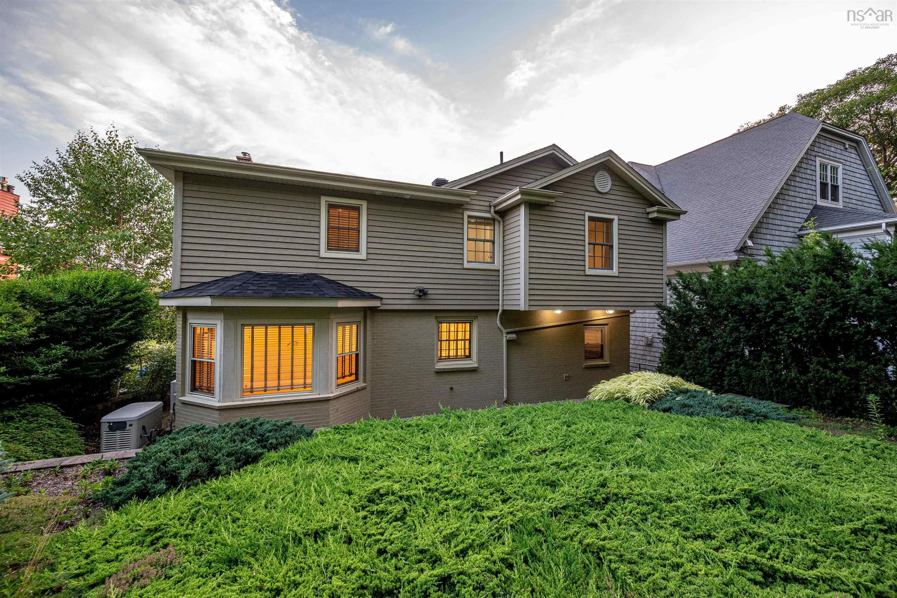 1111 Rockcliffe Street, Halifax, NS B3H 3Y7, 4 Bedrooms Bedrooms, ,4 BathroomsBathrooms,Residential,For Sale,Rockcliffe,202517596