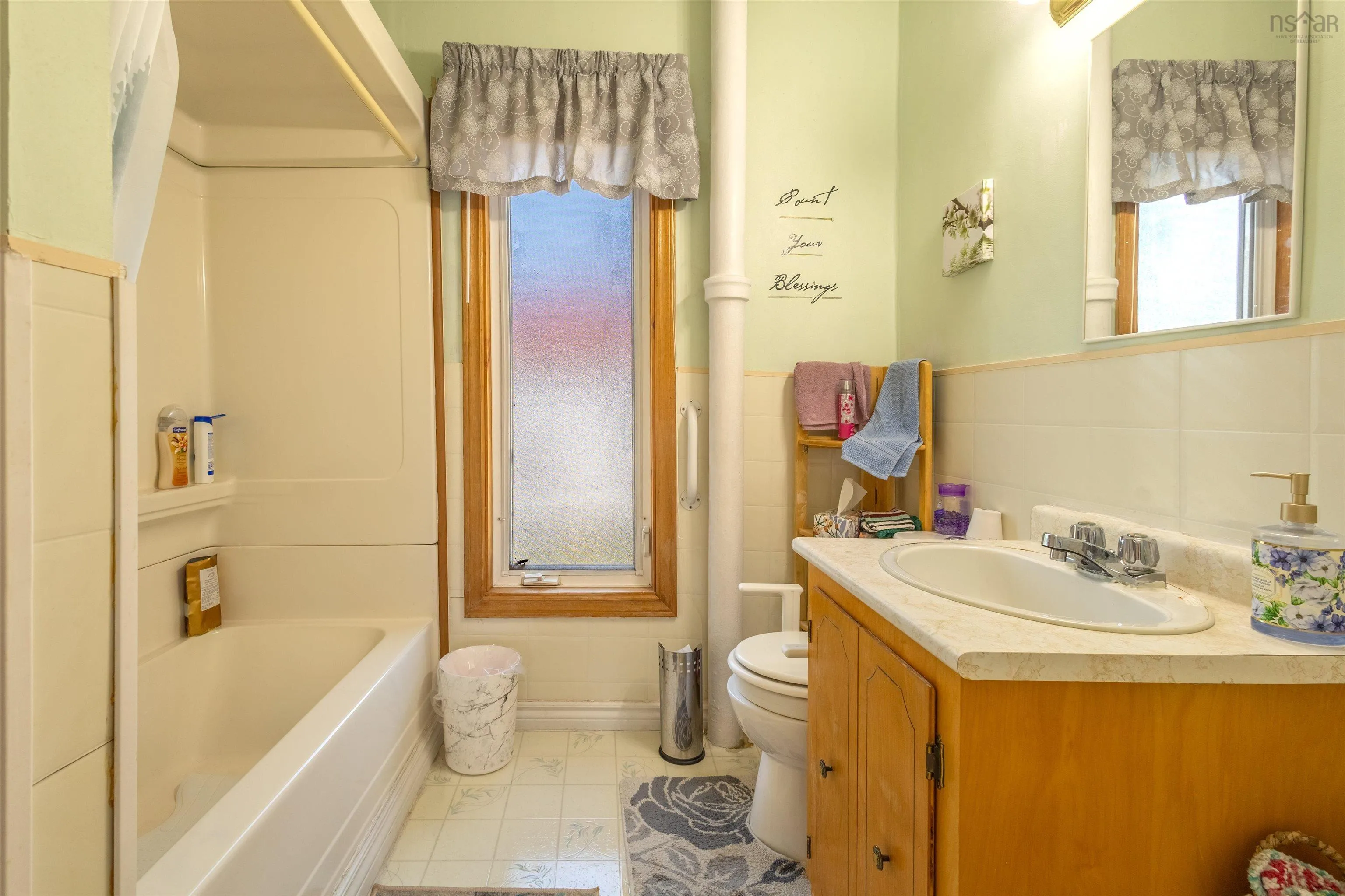 279 King Edward Street, Glace Bay, NS B1A 3W2, 4 Bedrooms Bedrooms, ,2 BathroomsBathrooms,Residential,For Sale,King Edward,202521683