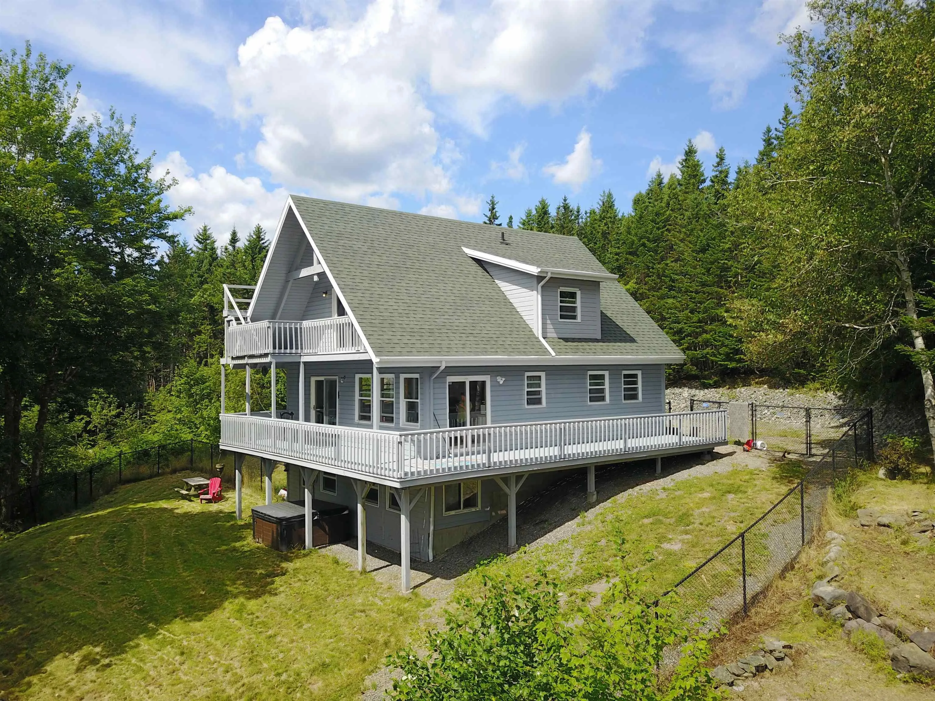 215 Helmuts Lane, Cleveland, NS B0E 1J0, 4 Bedrooms Bedrooms, ,3 BathroomsBathrooms,Residential,For Sale,Helmuts,202511602