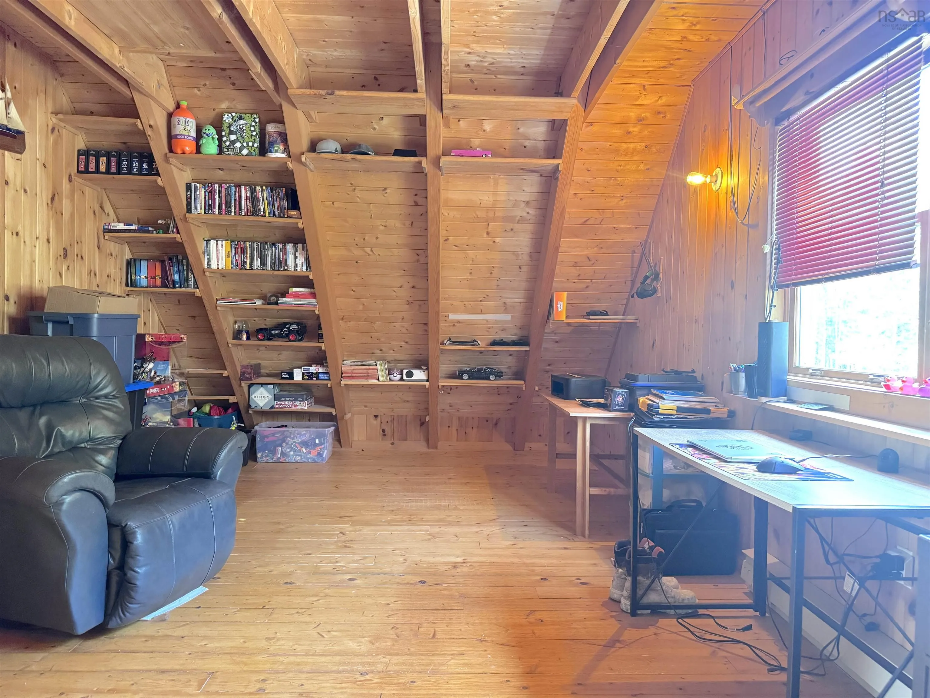 215 Helmuts Lane, Cleveland, NS B0E 1J0, 4 Bedrooms Bedrooms, ,3 BathroomsBathrooms,Residential,For Sale,Helmuts,202511602
