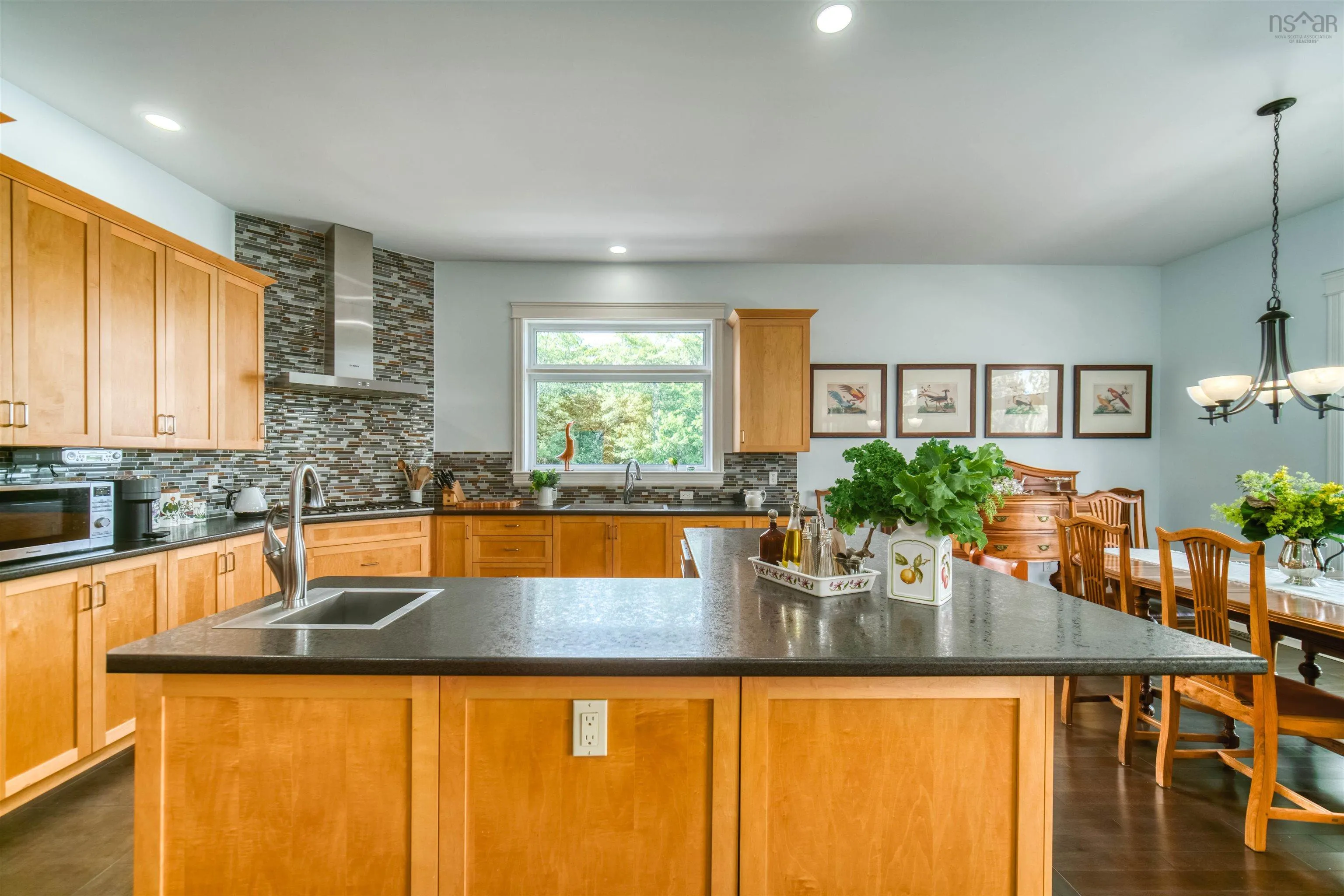 197 Somerset Road, Italy Cross Ns B4v 0m1, 3 Bedrooms Bedrooms, ,3 BathroomsBathrooms,Residential,For Sale,Somerset,202501615