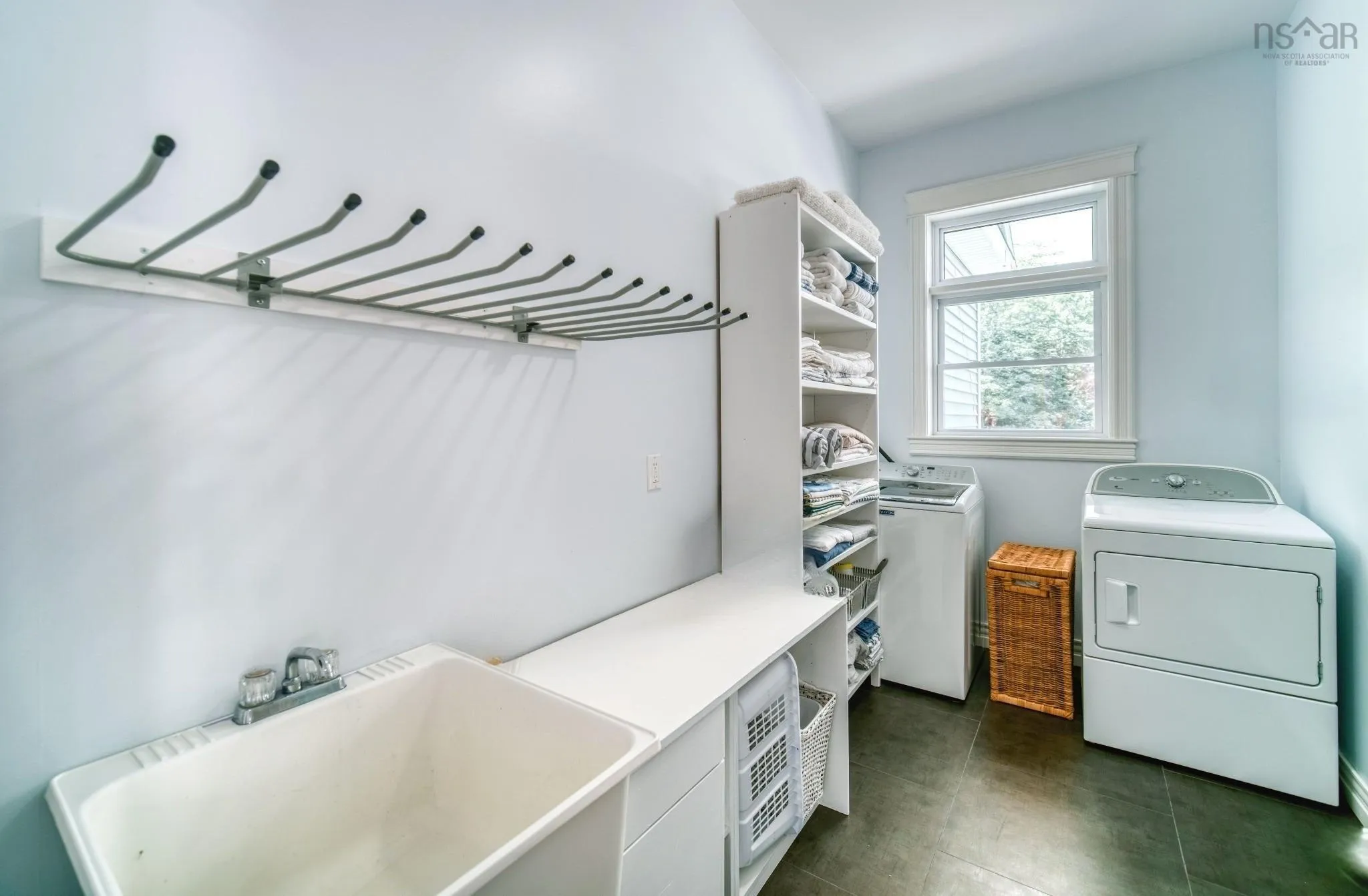 197 Somerset Road, Italy Cross Ns B4v 0m1, 3 Bedrooms Bedrooms, ,3 BathroomsBathrooms,Residential,For Sale,Somerset,202501615