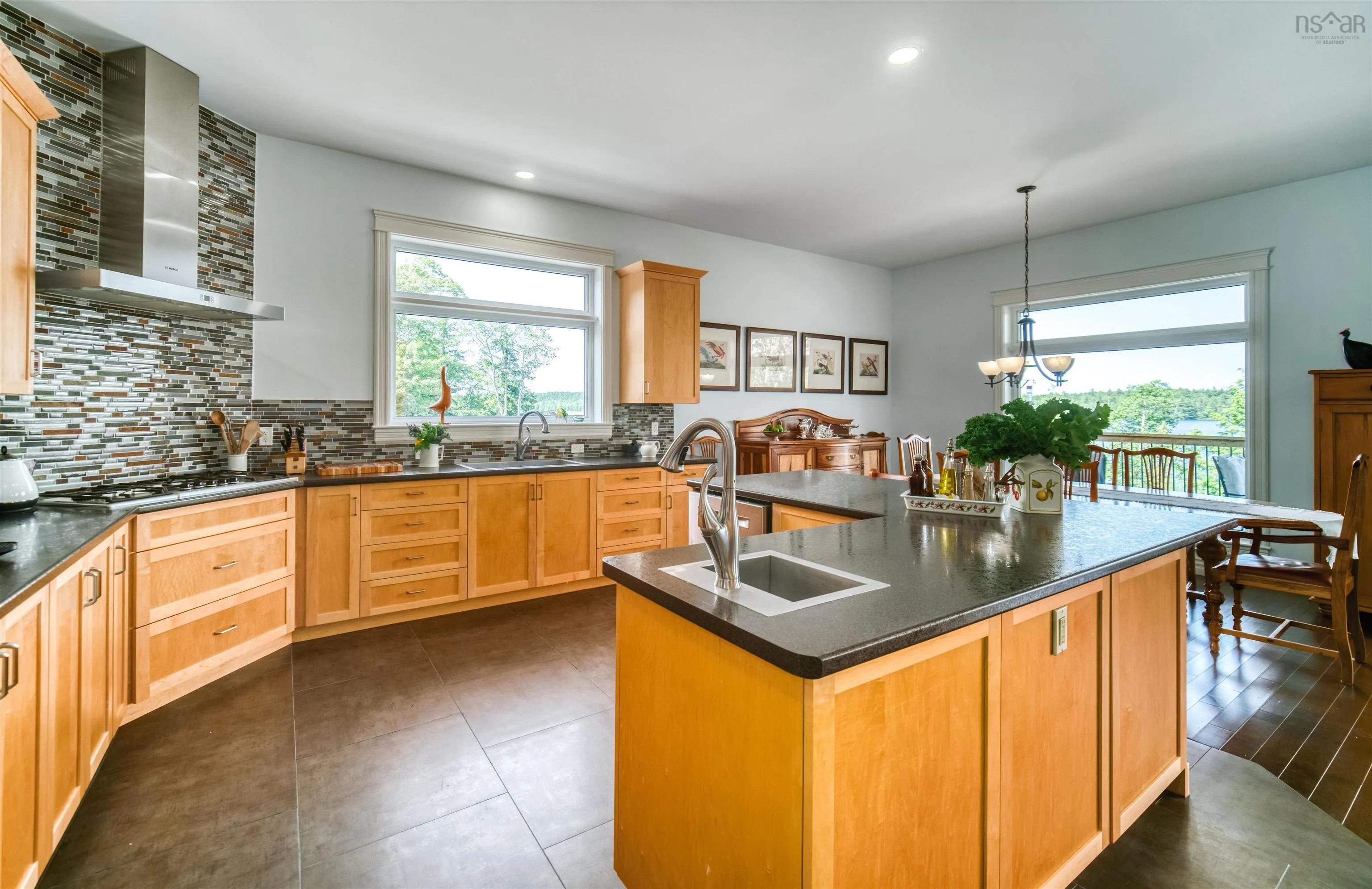 197 Somerset Road, Italy Cross Ns B4v 0m1, 3 Bedrooms Bedrooms, ,3 BathroomsBathrooms,Residential,For Sale,Somerset,202501615