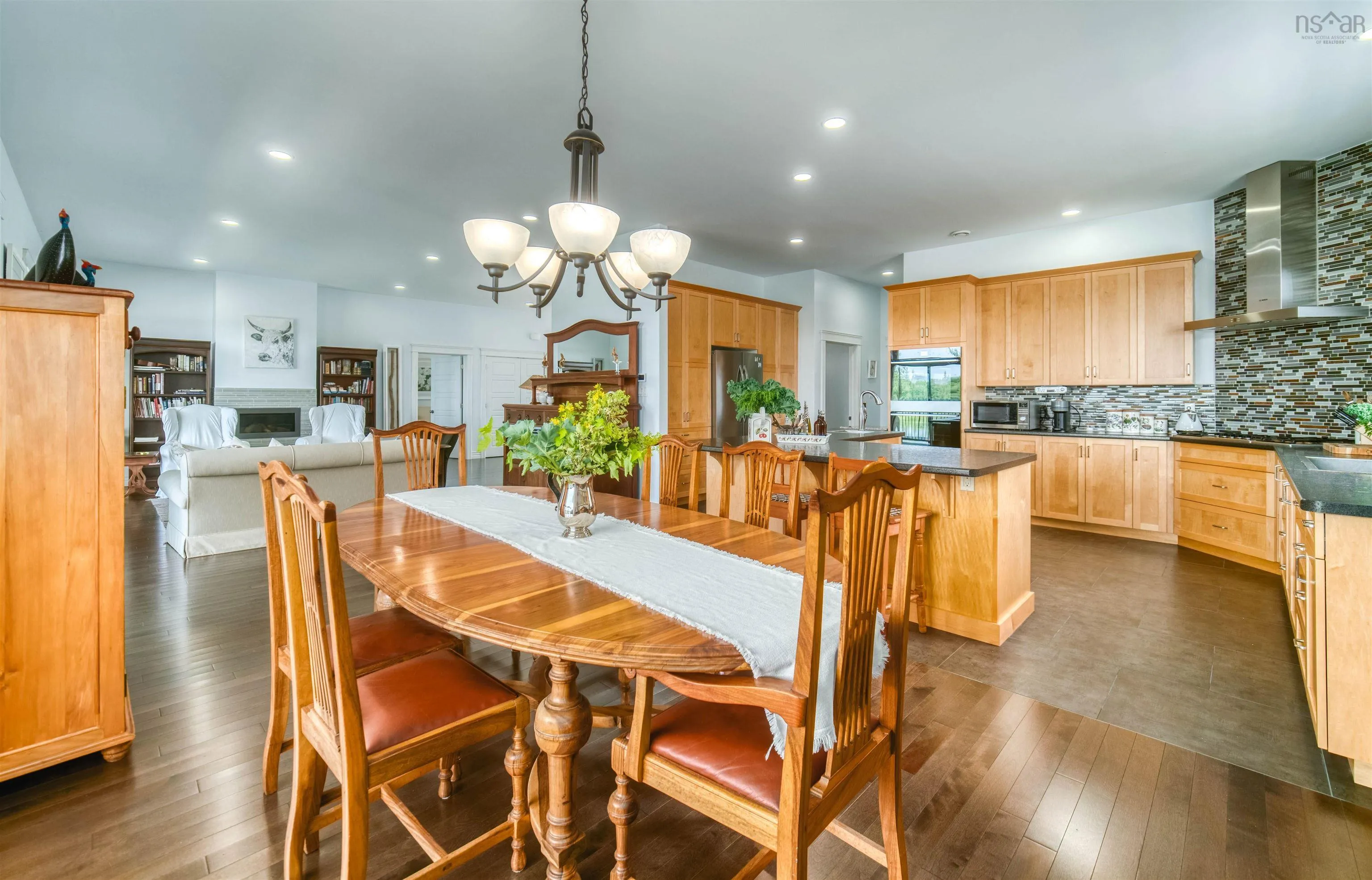 197 Somerset Road, Italy Cross Ns B4v 0m1, 3 Bedrooms Bedrooms, ,3 BathroomsBathrooms,Residential,For Sale,Somerset,202501615