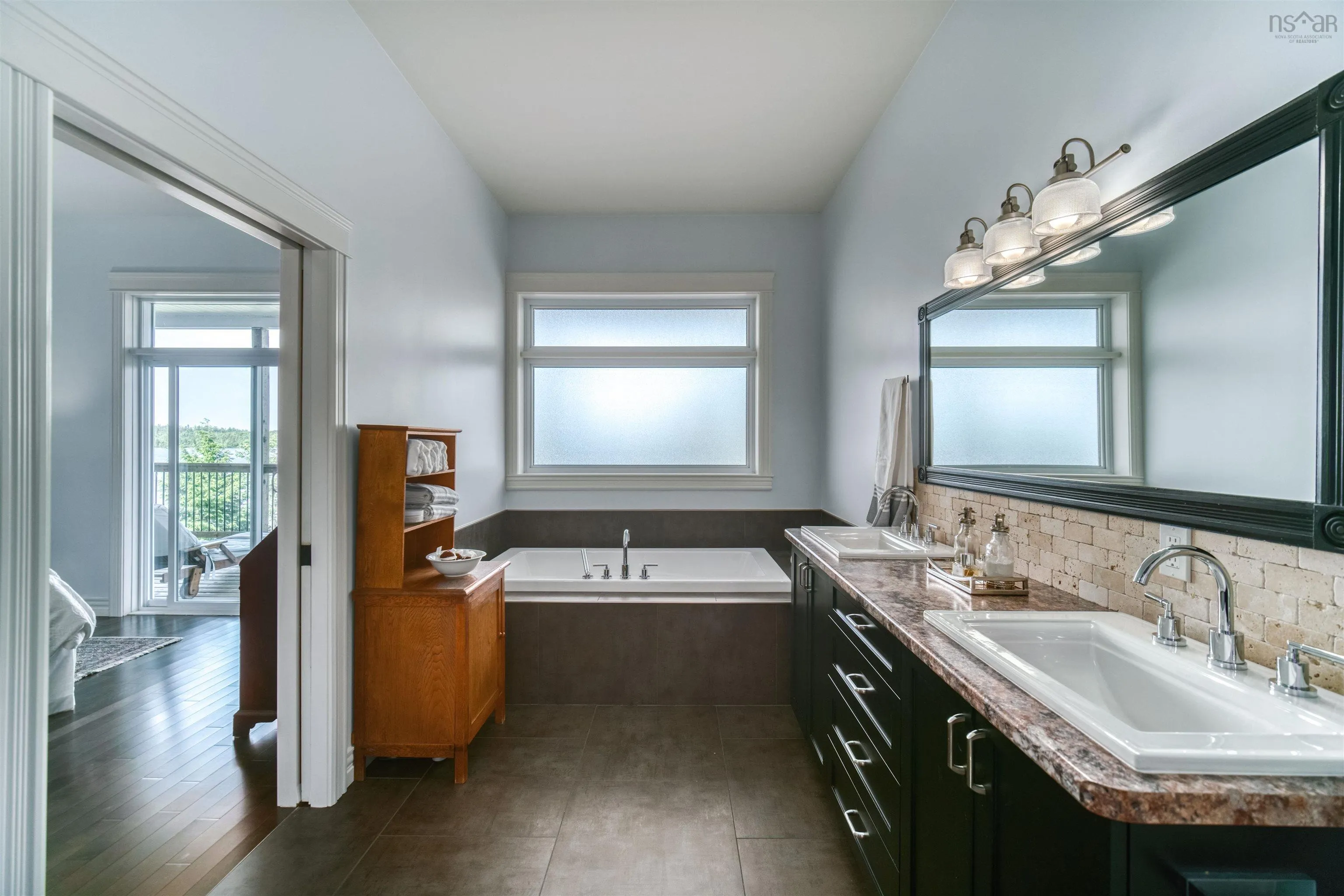 197 Somerset Road, Italy Cross Ns B4v 0m1, 3 Bedrooms Bedrooms, ,3 BathroomsBathrooms,Residential,For Sale,Somerset,202501615