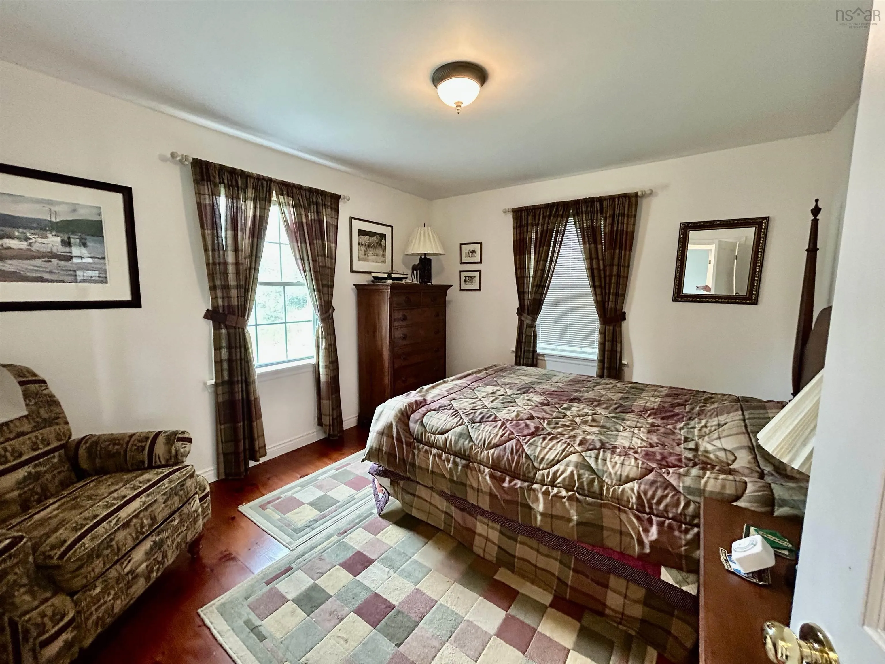 70 Water Street, Baddeck, NS B0E 1B0, 3 Bedrooms Bedrooms, ,2 BathroomsBathrooms,Residential,For Sale,Water,202511297