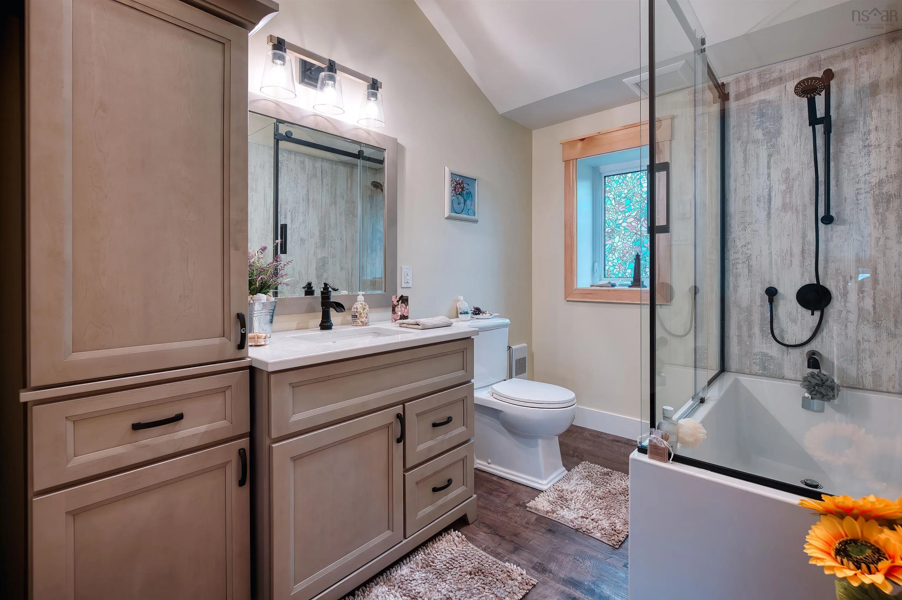 177 Corkums Island Road, Corkums Island, NS B0J 2C0, 3 Bedrooms Bedrooms, ,3 BathroomsBathrooms,Residential,For Sale,Corkums Island,202519720