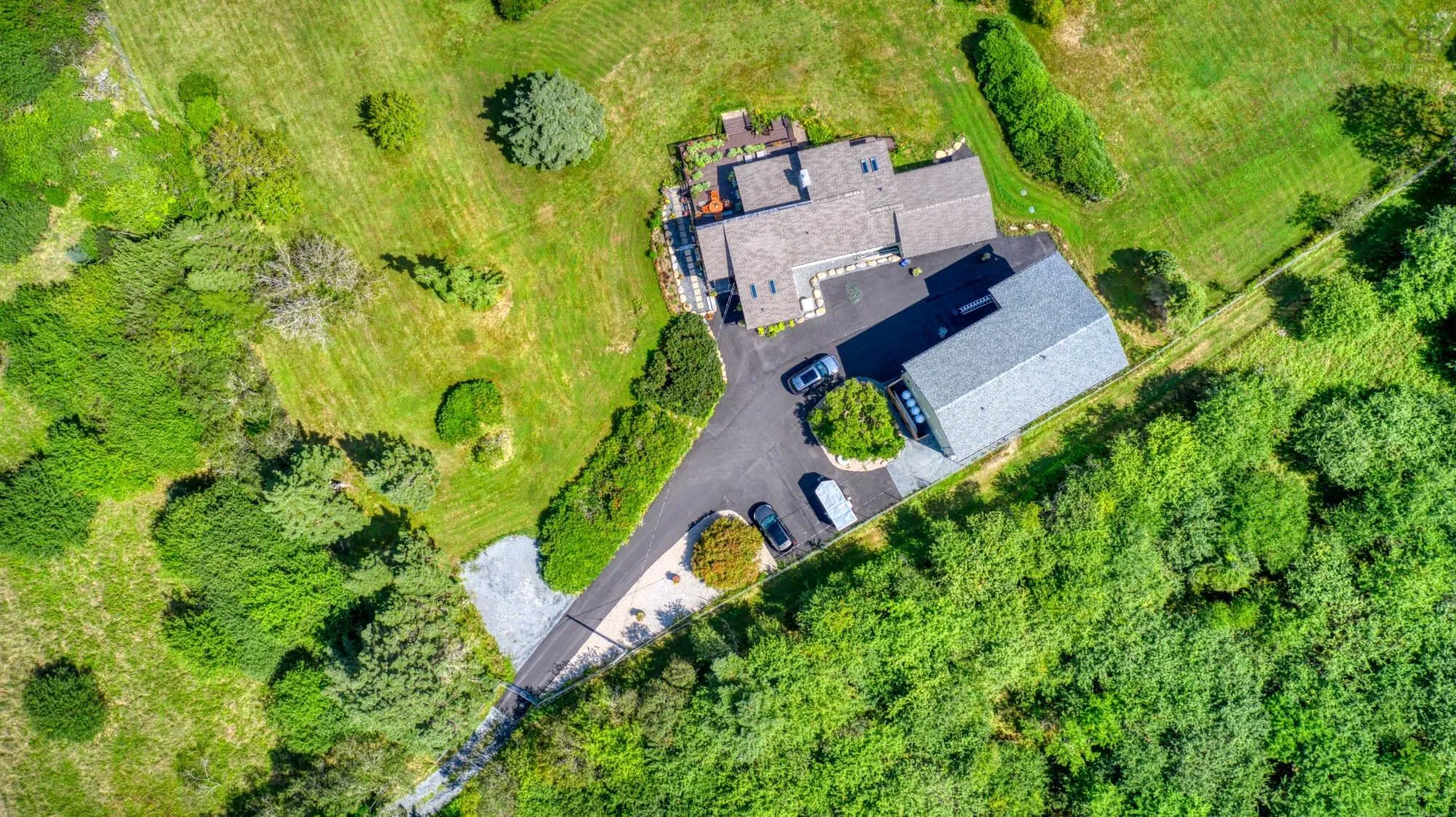 177 Corkums Island Road, Corkums Island, NS B0J 2C0, 3 Bedrooms Bedrooms, ,3 BathroomsBathrooms,Residential,For Sale,Corkums Island,202519720