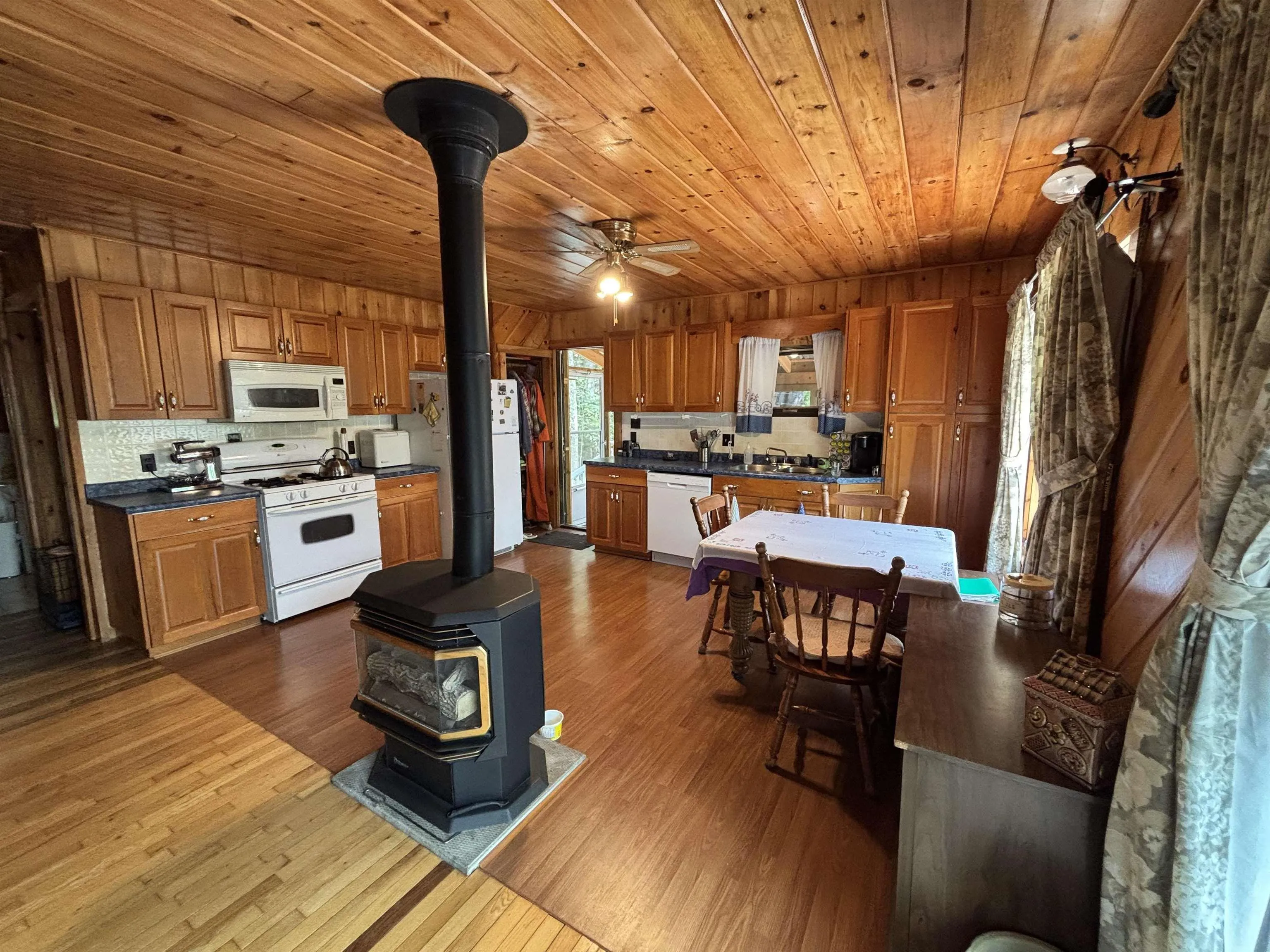 222 Dean Lake Road, Westfield, NS B0T 1B0, 2 Bedrooms Bedrooms, ,1 BathroomBathrooms,Residential,For Sale,Dean Lake,202517951