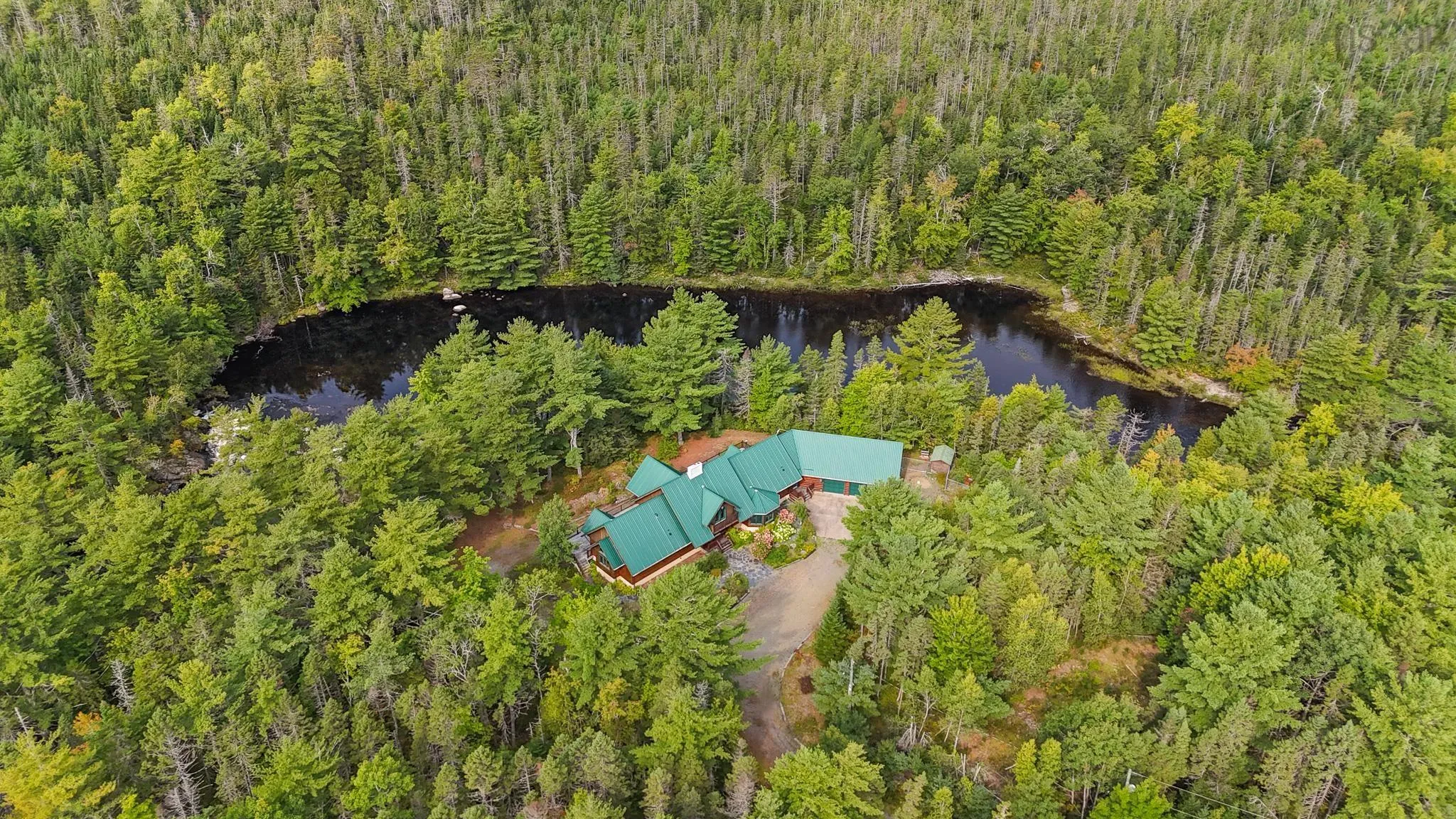 1591 Newburne Road, Newburne, NS B0R 1A0, 4 Bedrooms Bedrooms, ,4 BathroomsBathrooms,Residential,For Sale,Newburne,202513240