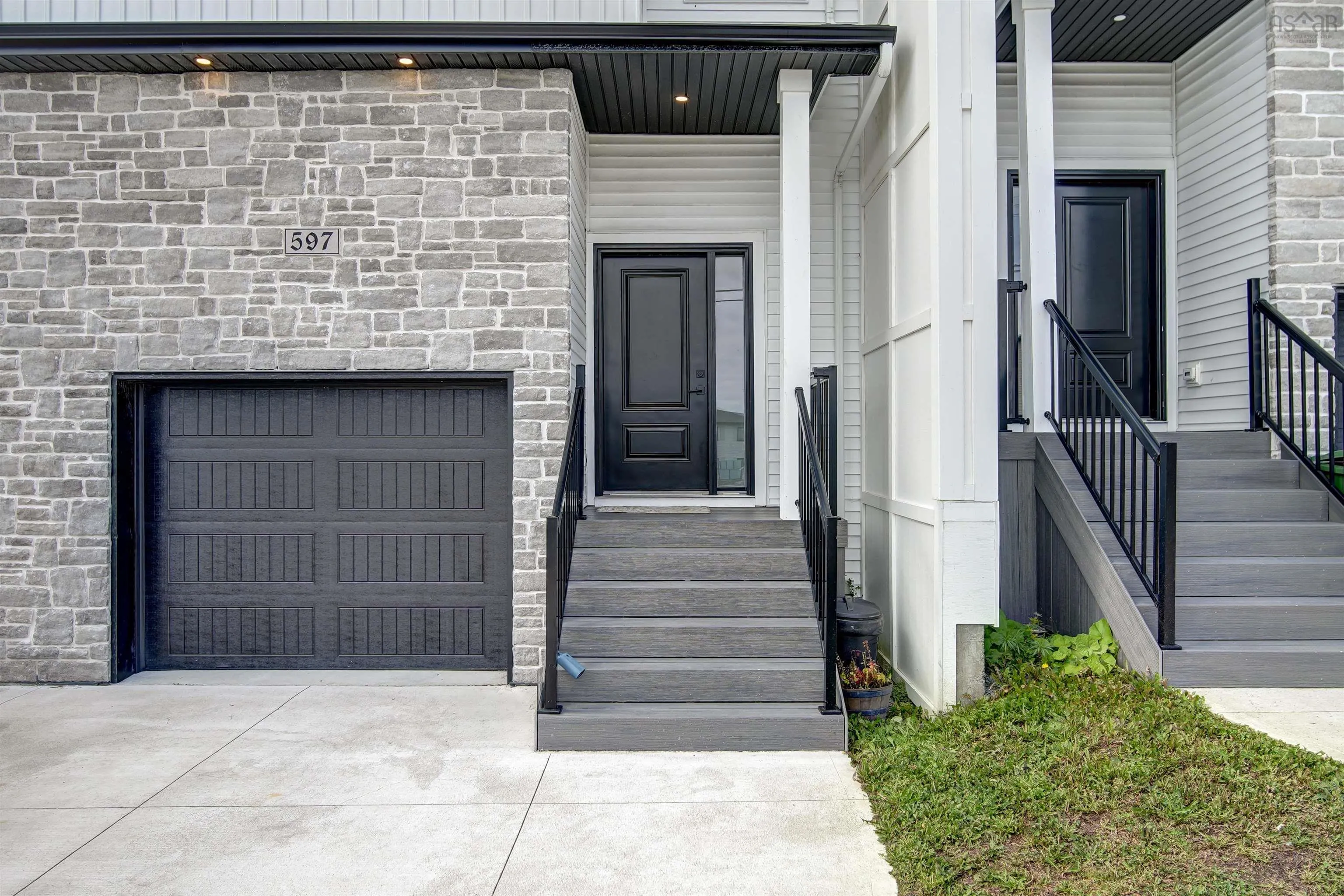 597 Cowie Hill Road, Halifax, NS B3N 0E1, 3 Bedrooms Bedrooms, ,4 BathroomsBathrooms,Residential,For Sale,Cowie Hill,202524424