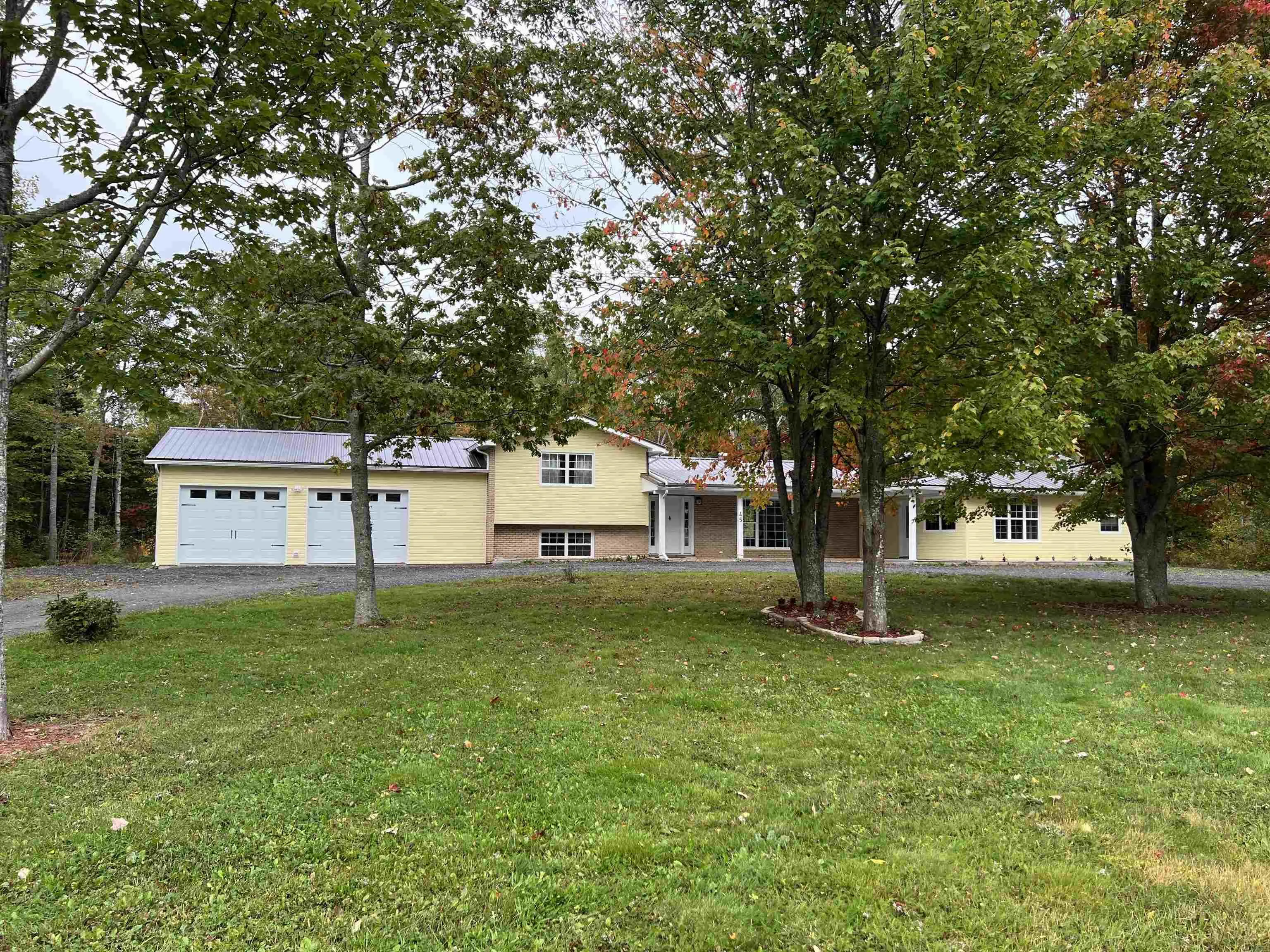 45 Maple Crescent, Mount William Ns B2h 5c6, 5 Bedrooms Bedrooms, ,3 BathroomsBathrooms,Residential,For Sale,Maple,202423679