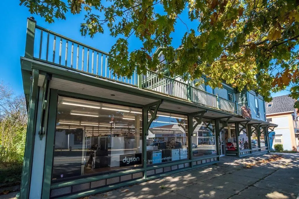 147 Water Street, Shelburne Ns B0t 1w0, ,Commercial Sale,For Sale,Water,202425995