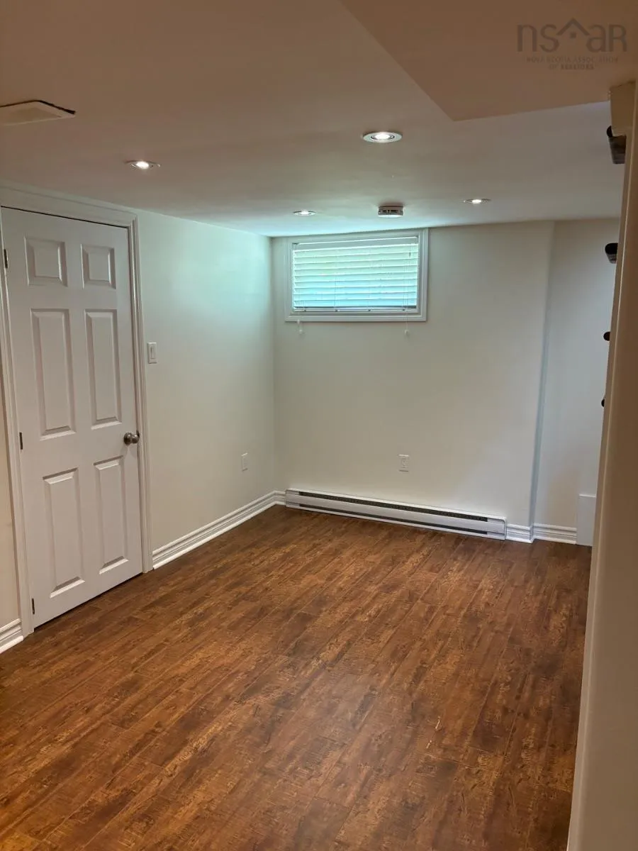 9 Dowell Drive, Halifax, NS B3M 2M2, 3 Bedrooms Bedrooms, ,2 BathroomsBathrooms,Residential,For Sale,Dowell,202520972