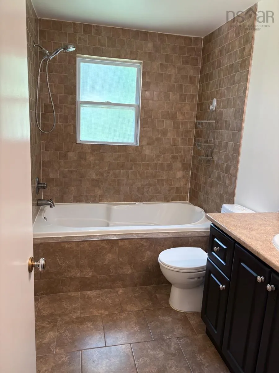 9 Dowell Drive, Halifax, NS B3M 2M2, 3 Bedrooms Bedrooms, ,2 BathroomsBathrooms,Residential,For Sale,Dowell,202520972