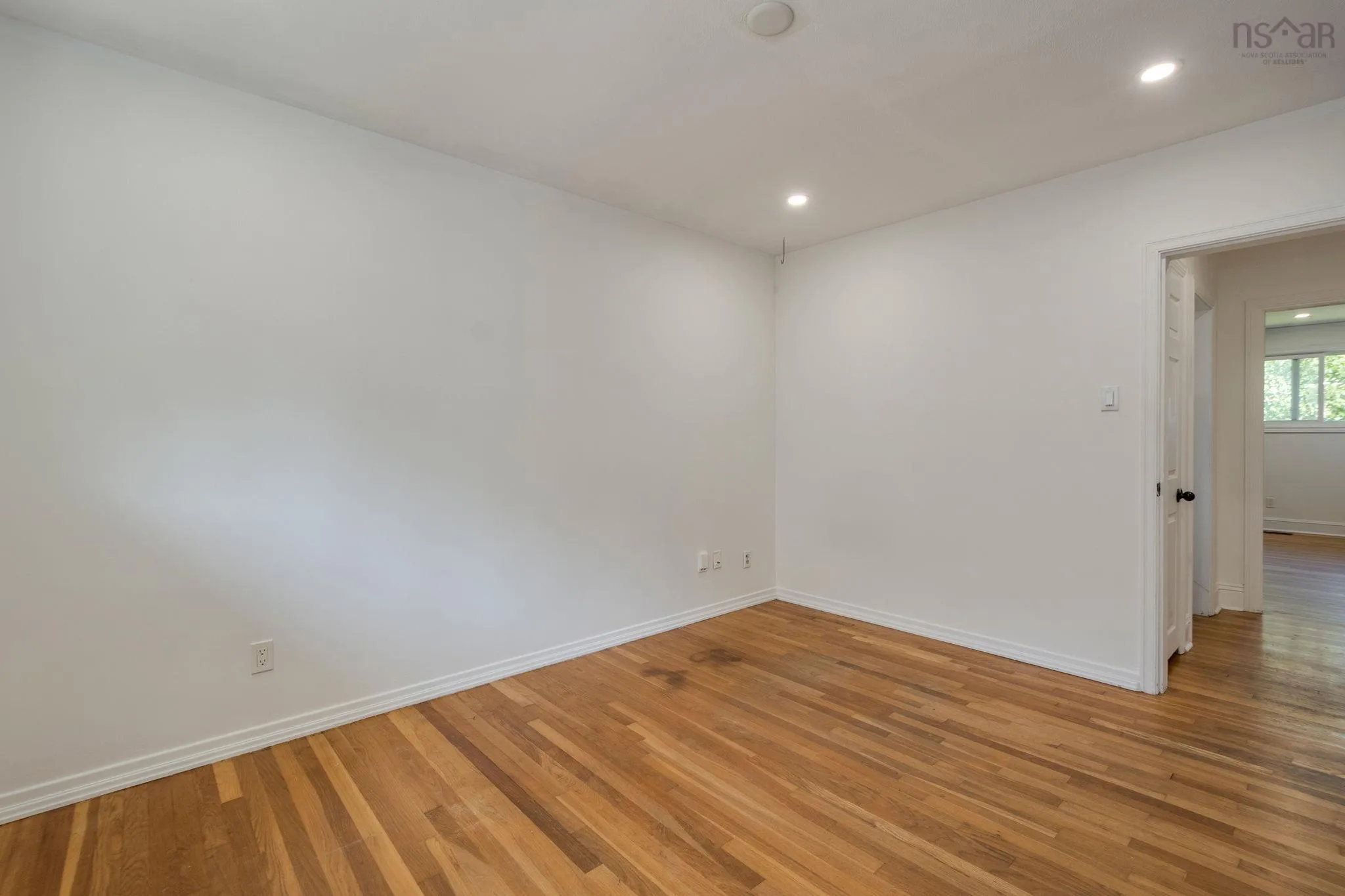 1 Grandview Drive, Dartmouth, NS B2W 1X4, 6 Bedrooms Bedrooms, ,4 BathroomsBathrooms,Residential,For Sale,Grandview,202523786