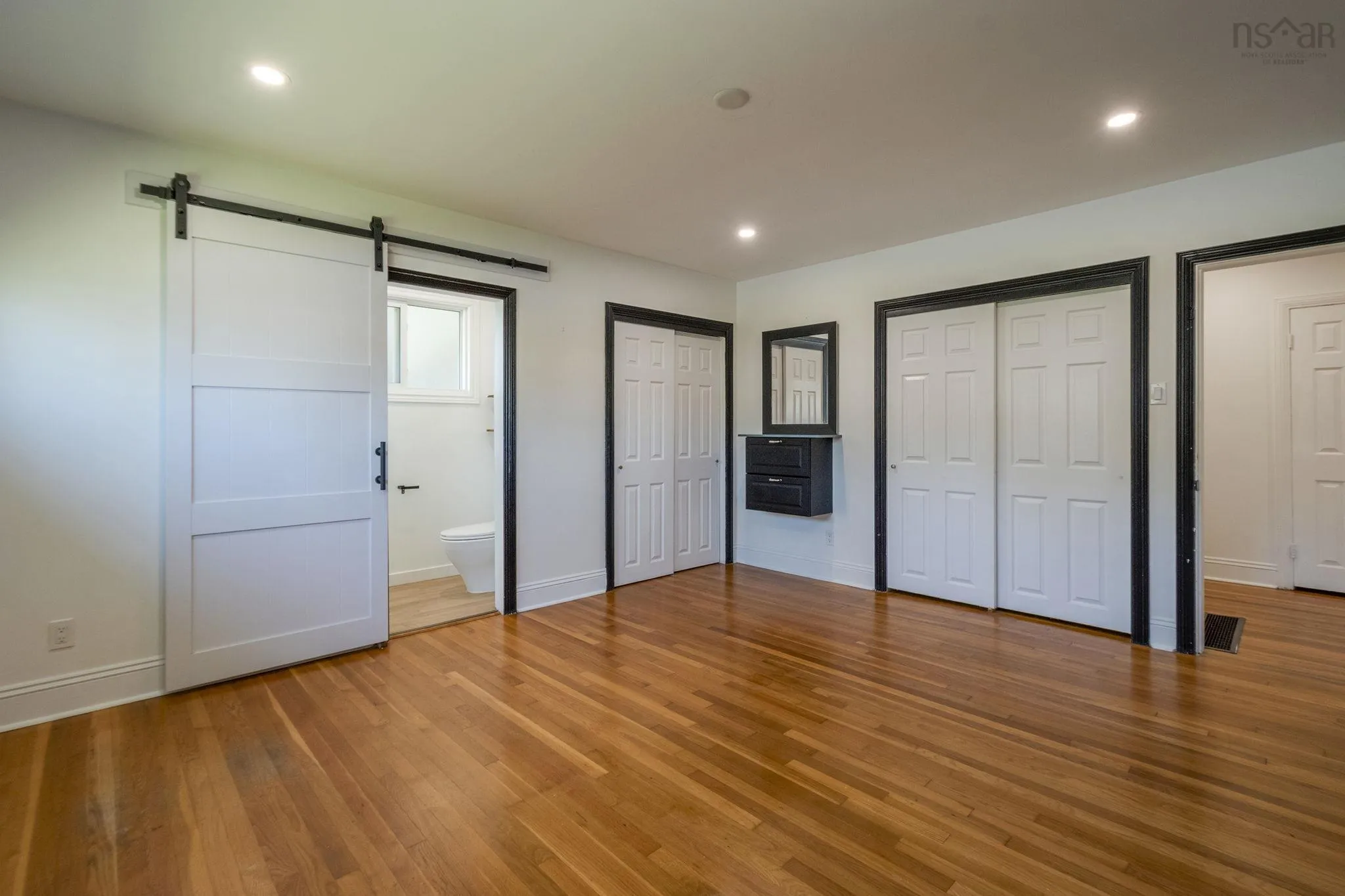 1 Grandview Drive, Dartmouth, NS B2W 1X4, 6 Bedrooms Bedrooms, ,4 BathroomsBathrooms,Residential,For Sale,Grandview,202523786