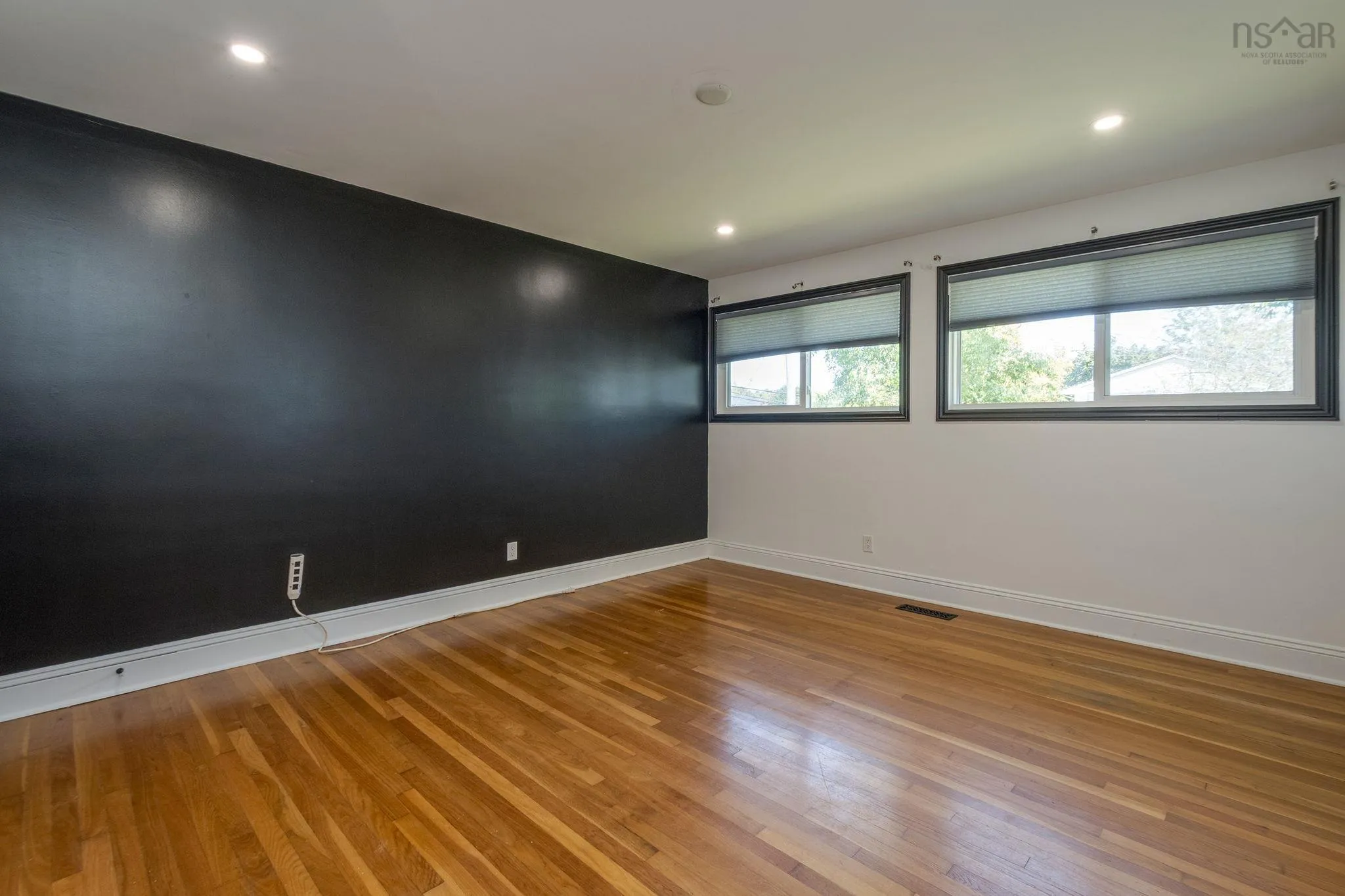 1 Grandview Drive, Dartmouth, NS B2W 1X4, 6 Bedrooms Bedrooms, ,4 BathroomsBathrooms,Residential,For Sale,Grandview,202523786