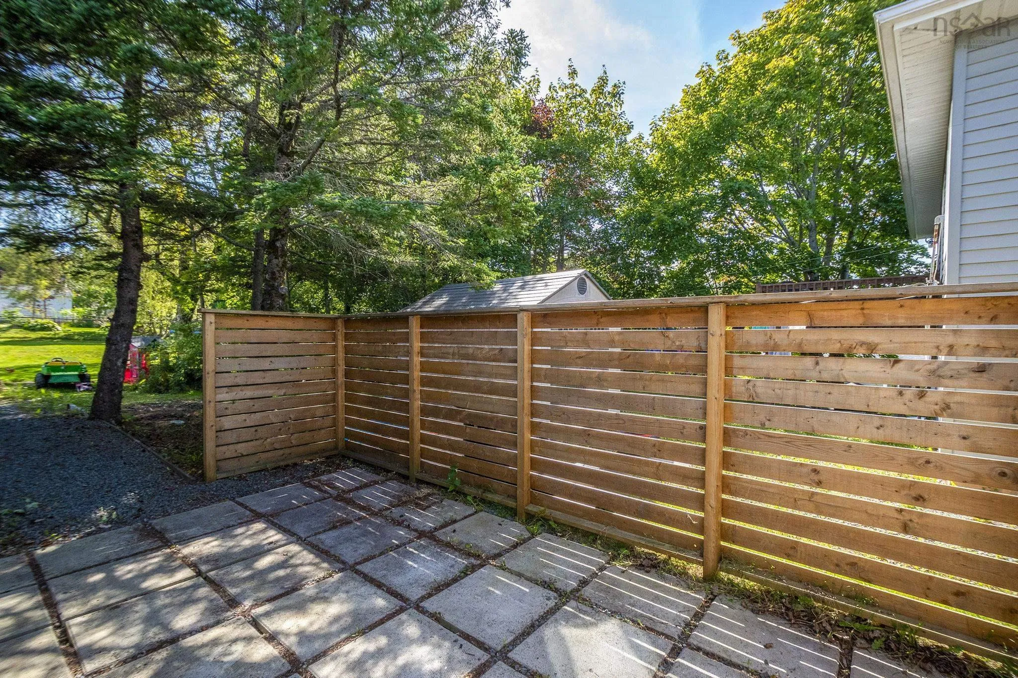 1 Grandview Drive, Dartmouth, NS B2W 1X4, 6 Bedrooms Bedrooms, ,4 BathroomsBathrooms,Residential,For Sale,Grandview,202523786