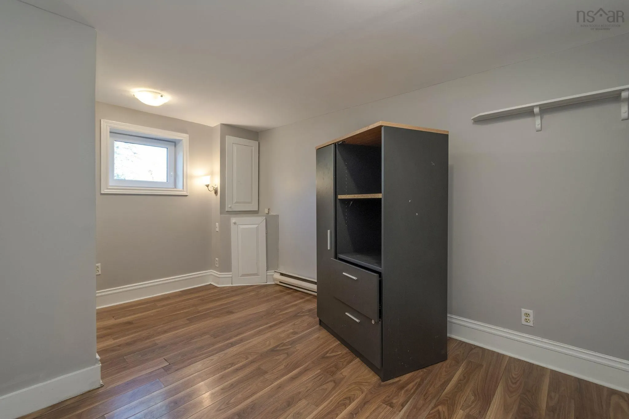 1 Grandview Drive, Dartmouth, NS B2W 1X4, 6 Bedrooms Bedrooms, ,4 BathroomsBathrooms,Residential,For Sale,Grandview,202523786