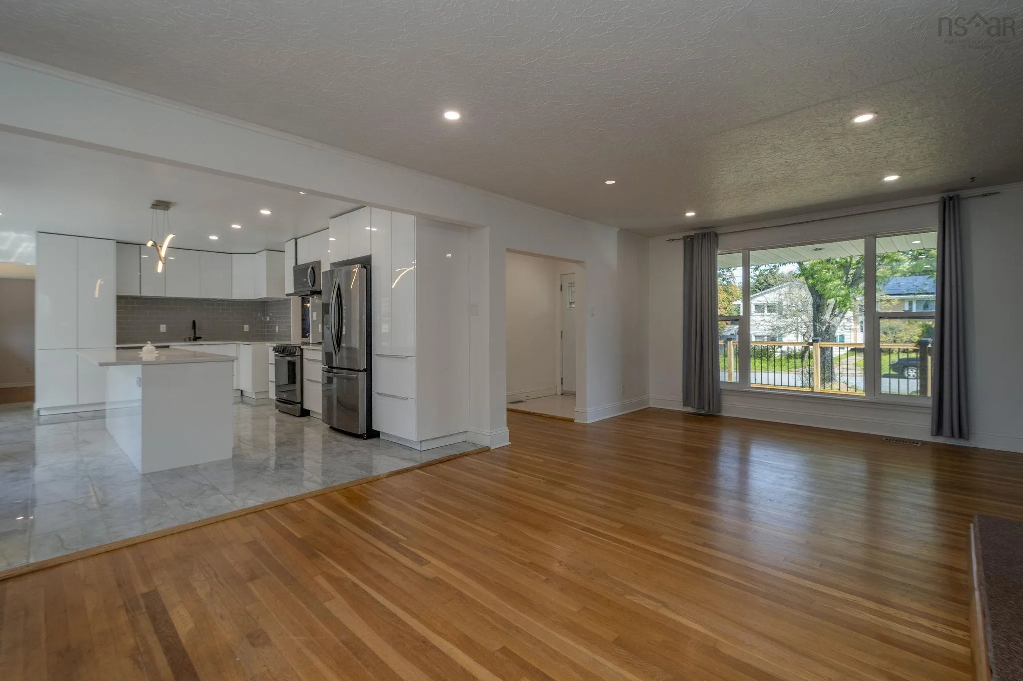1 Grandview Drive, Dartmouth, NS B2W 1X4, 6 Bedrooms Bedrooms, ,4 BathroomsBathrooms,Residential,For Sale,Grandview,202523786