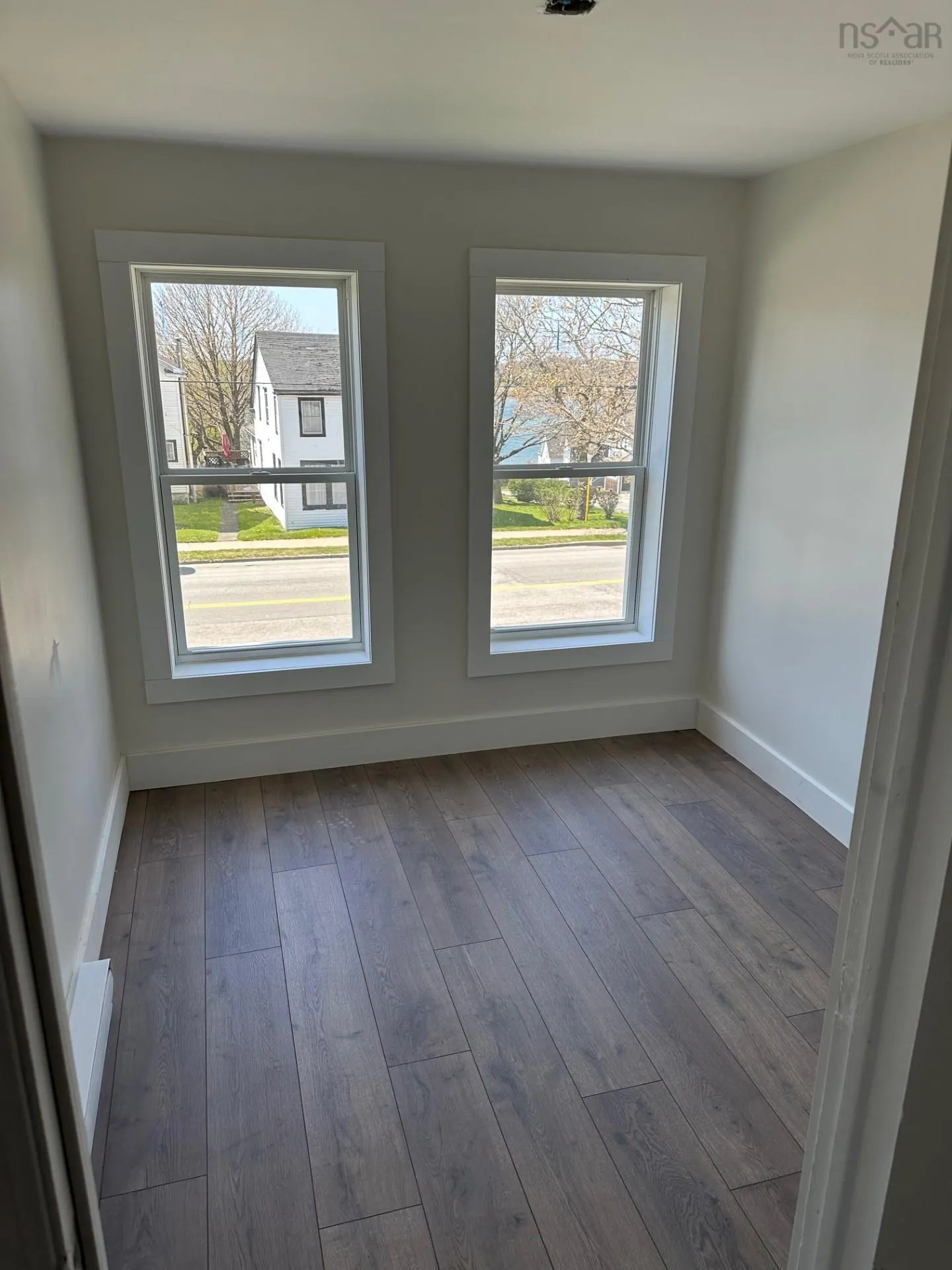 477-479 Main Street, Yarmouth, NS B5A 1H2, 5 Bedrooms Bedrooms, ,Residential Income,For Sale,Main,202520527